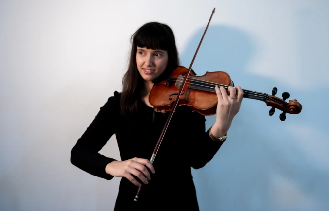 Recital with Charis Sykesud | Music-on-the-green Esher Parish