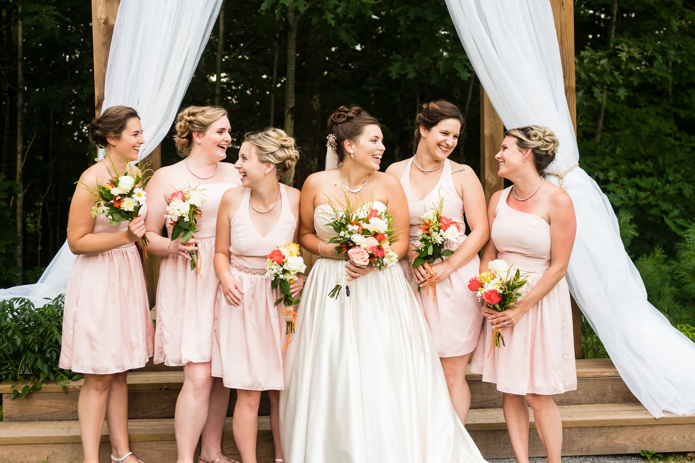 ellie-collin-barn-at-silver-oaks-estate-wedding-photographers-near-winthrop-maine-9.jpg