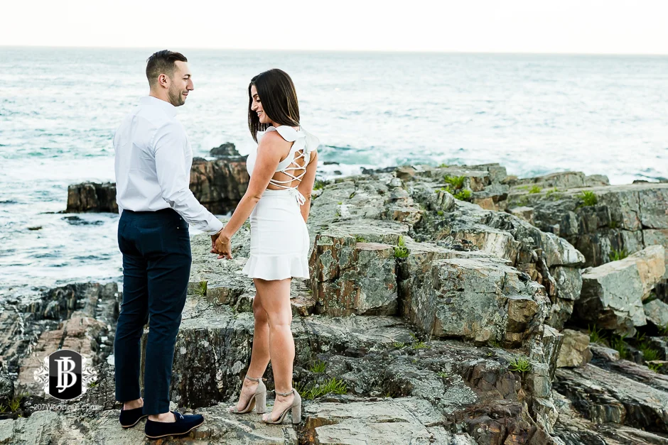 neil-tayla-surprise-proposal-cliff-house-photographers-near-ogunquit-maine-9.jpg