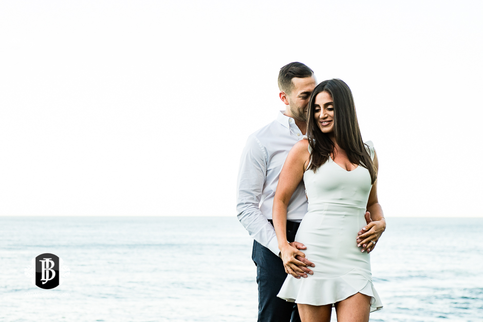 neil-tayla-surprise-proposal-cliff-house-photographers-near-ogunquit-maine-7.jpg