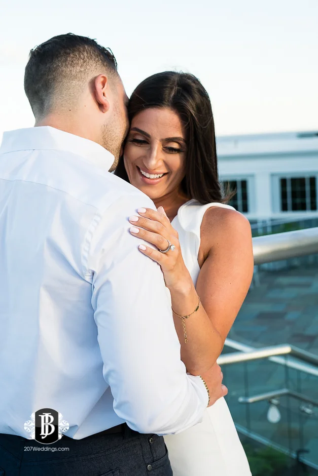 neil-tayla-surprise-proposal-cliff-house-photographers-near-ogunquit-maine-5.jpg