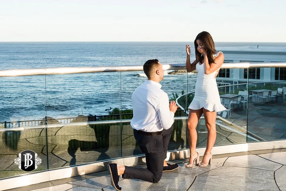 neil-tayla-surprise-proposal-cliff-house-photographers-near-ogunquit-maine-1.jpg