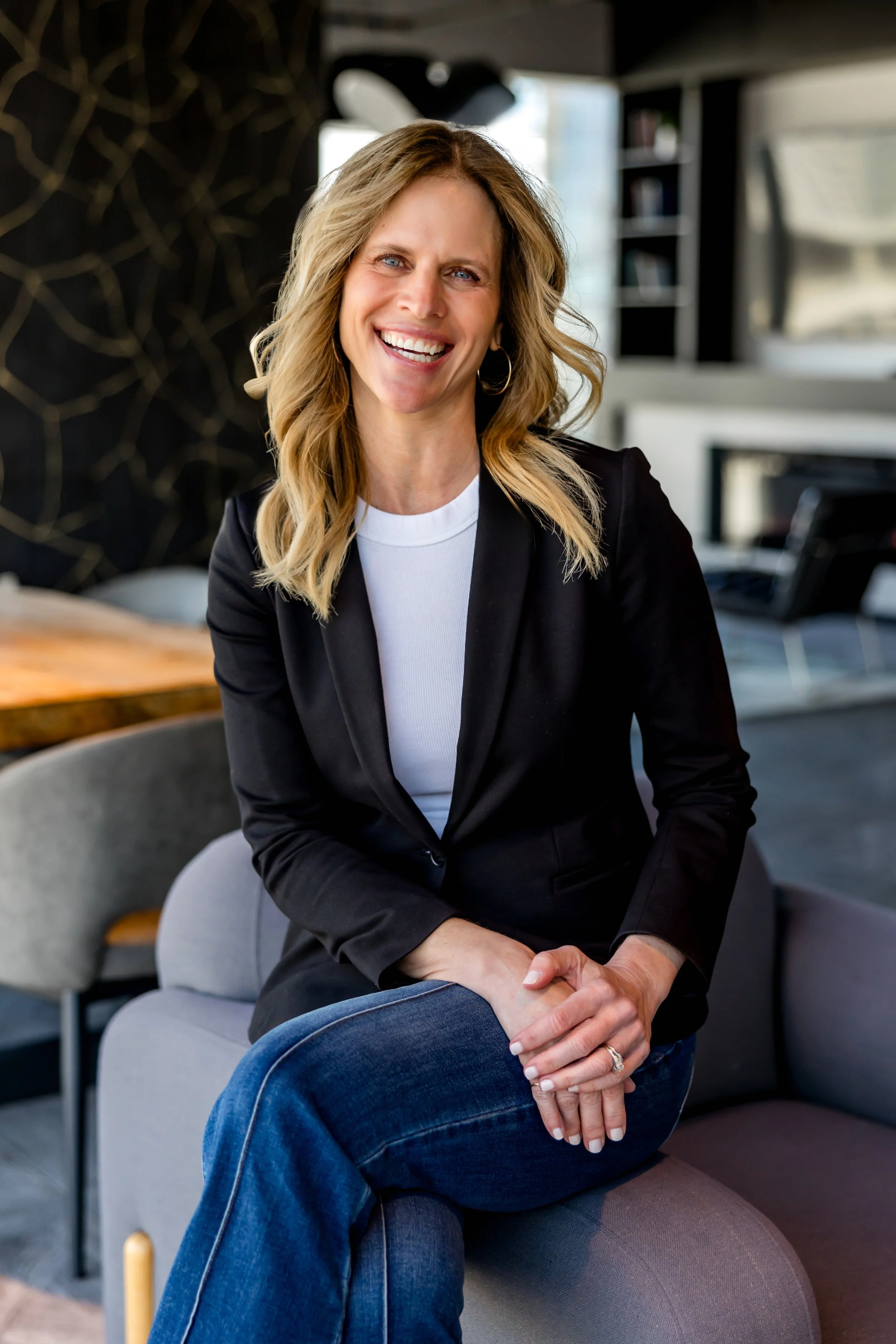 Inquire with Julie Thornton Transformational Speaker