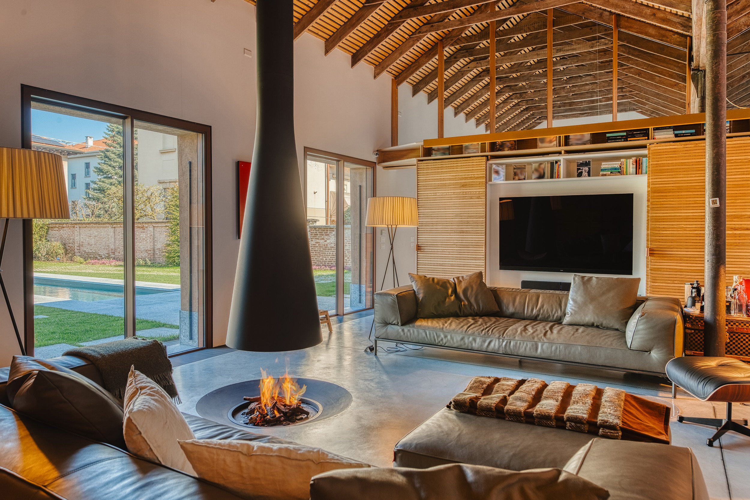 Modern Loft - Antica tessitura convertita in Villa - Custom Design