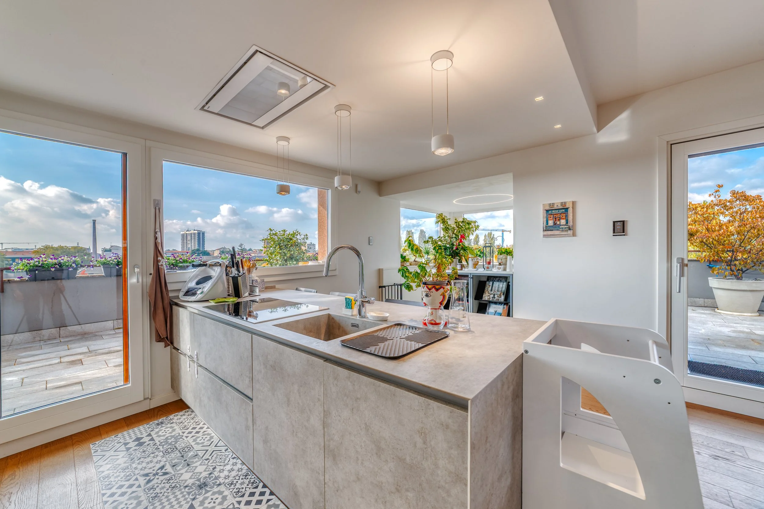 Modern Loft - Moderno attico di lusso - Engel & Völkers Legnano