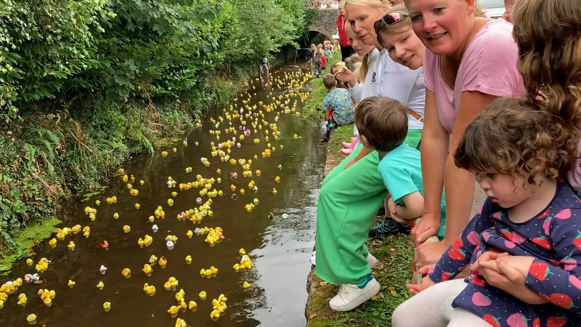Duck Race1.jpg