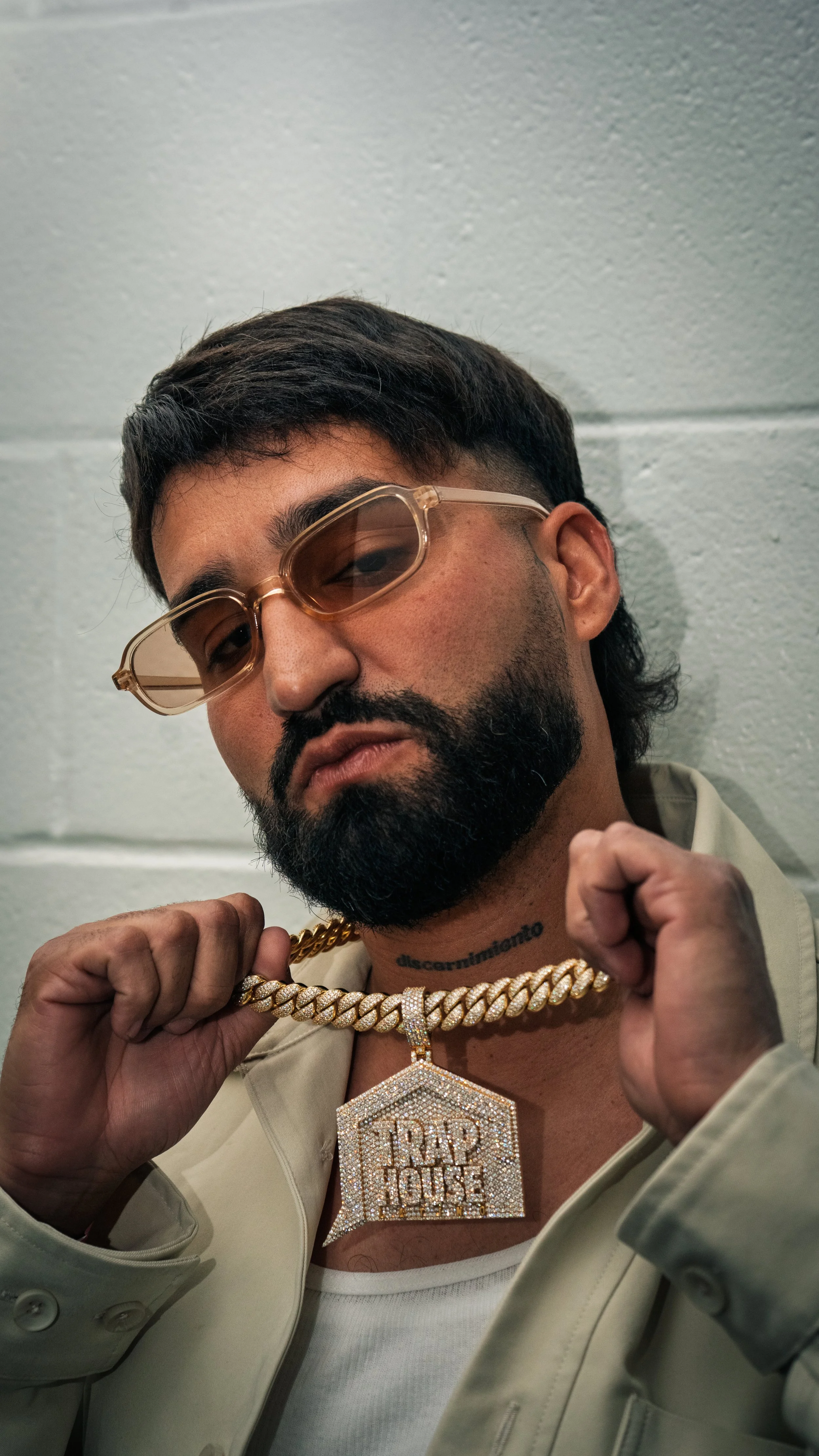 Joantony ( Joan Antonio Gonzalez) Cantante, compositor multiplatinum, Fundador y dueño de Trap House Latino