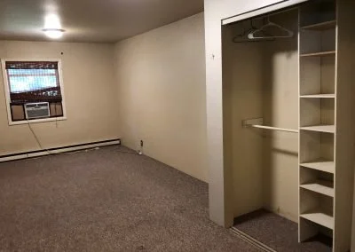 1140 bedroom.jpg