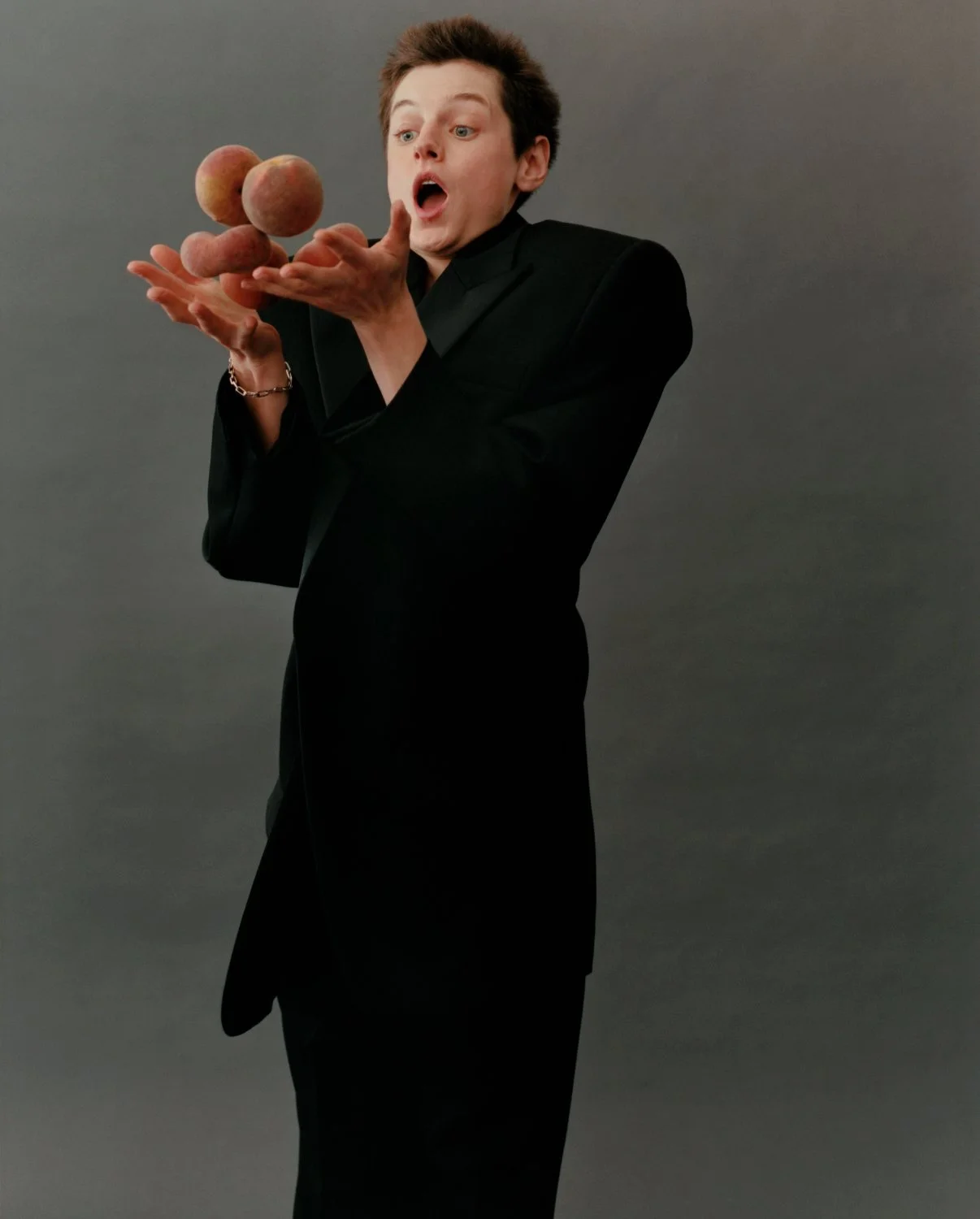 GQ_x_EmmaCorrin_BenParks_07.jpg