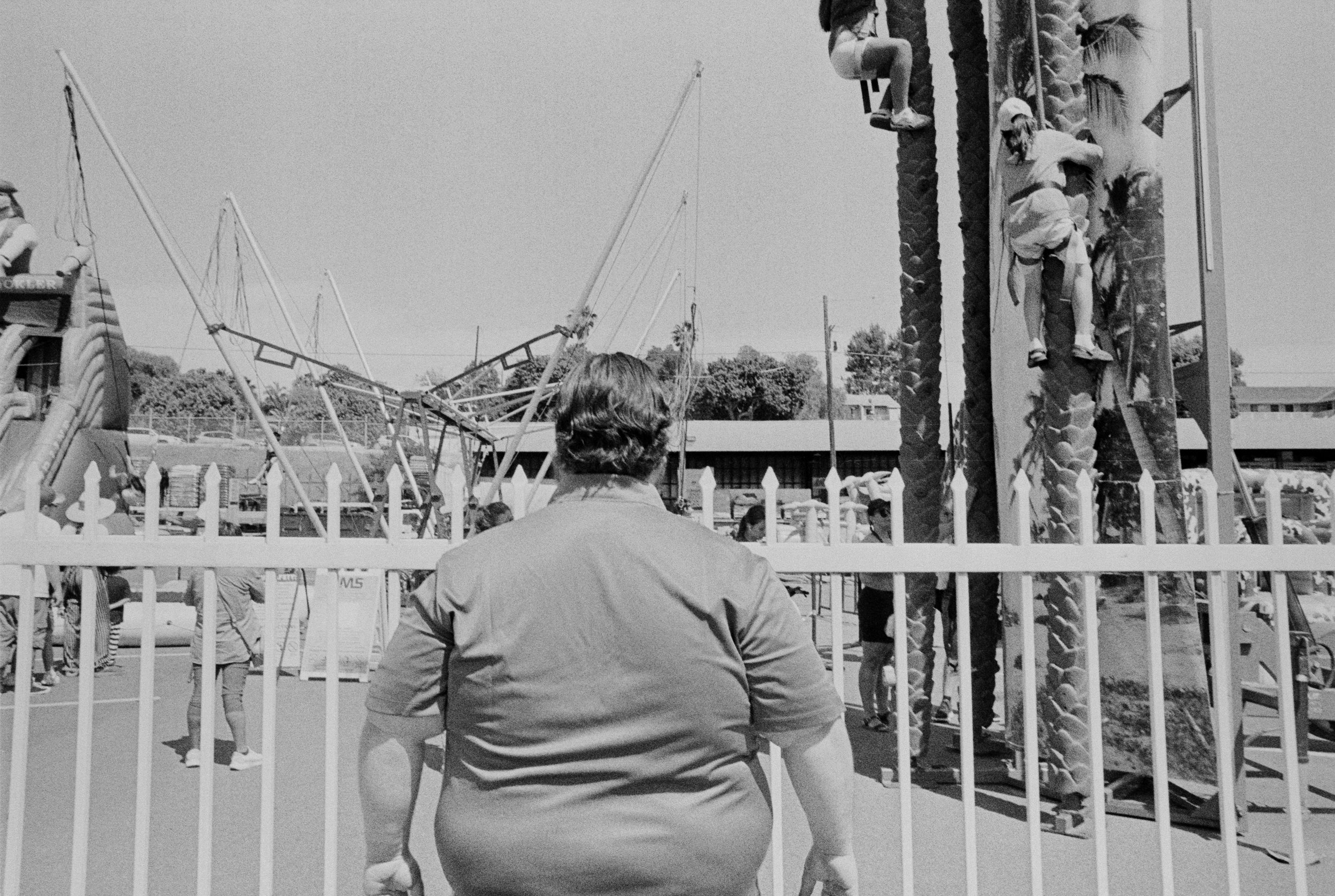 TriX400_02_135_AvocadoFestival2026_2026-04-22_19.jpg