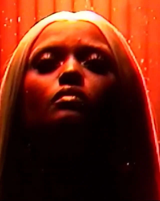 #makeupbyraisaflowers | @raisaflowers | @kelela | @_e.d.m.a

Photographer @kenibmyself 
Hair @mattbenns
Makeup @raisaflowers
Creative director @yasserabubeker
