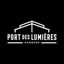 Logo du Port des Lumières Hamburg avec un design géométrique en blanc sur fond noir