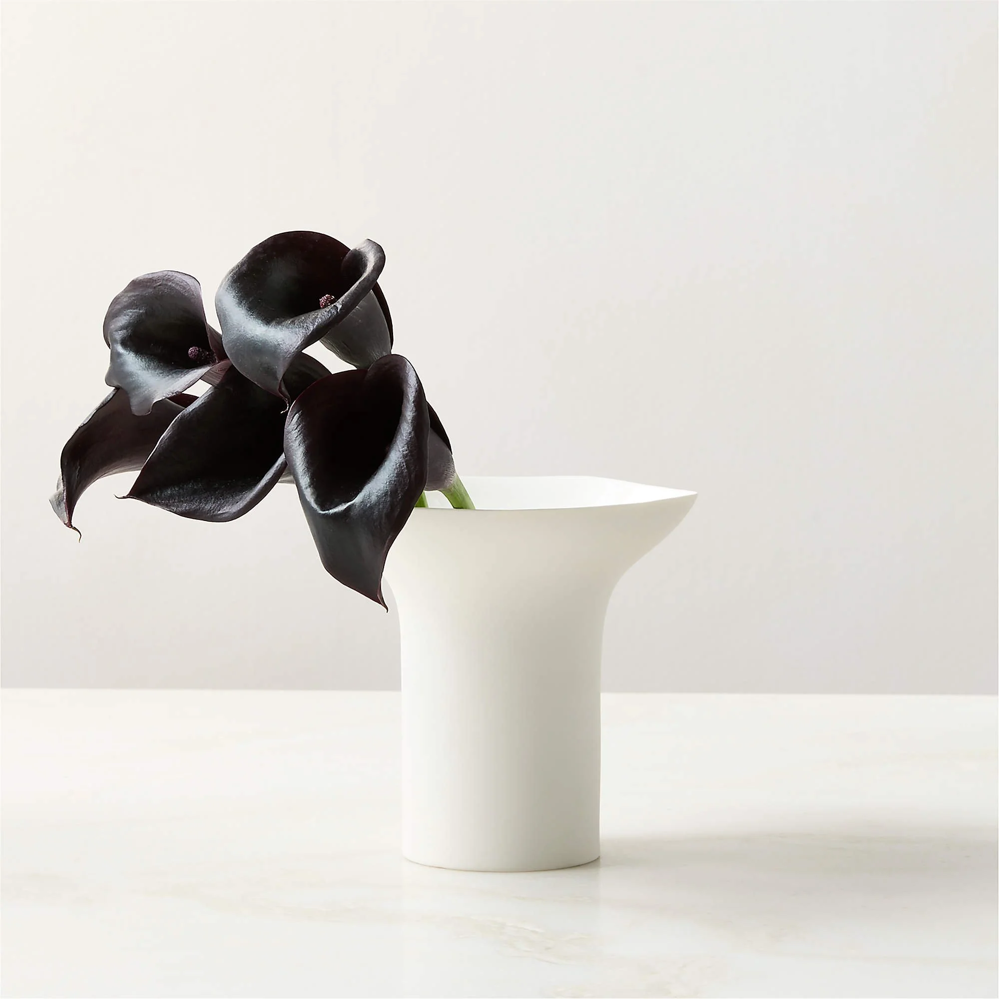 Flora Short White Porcelain Vase