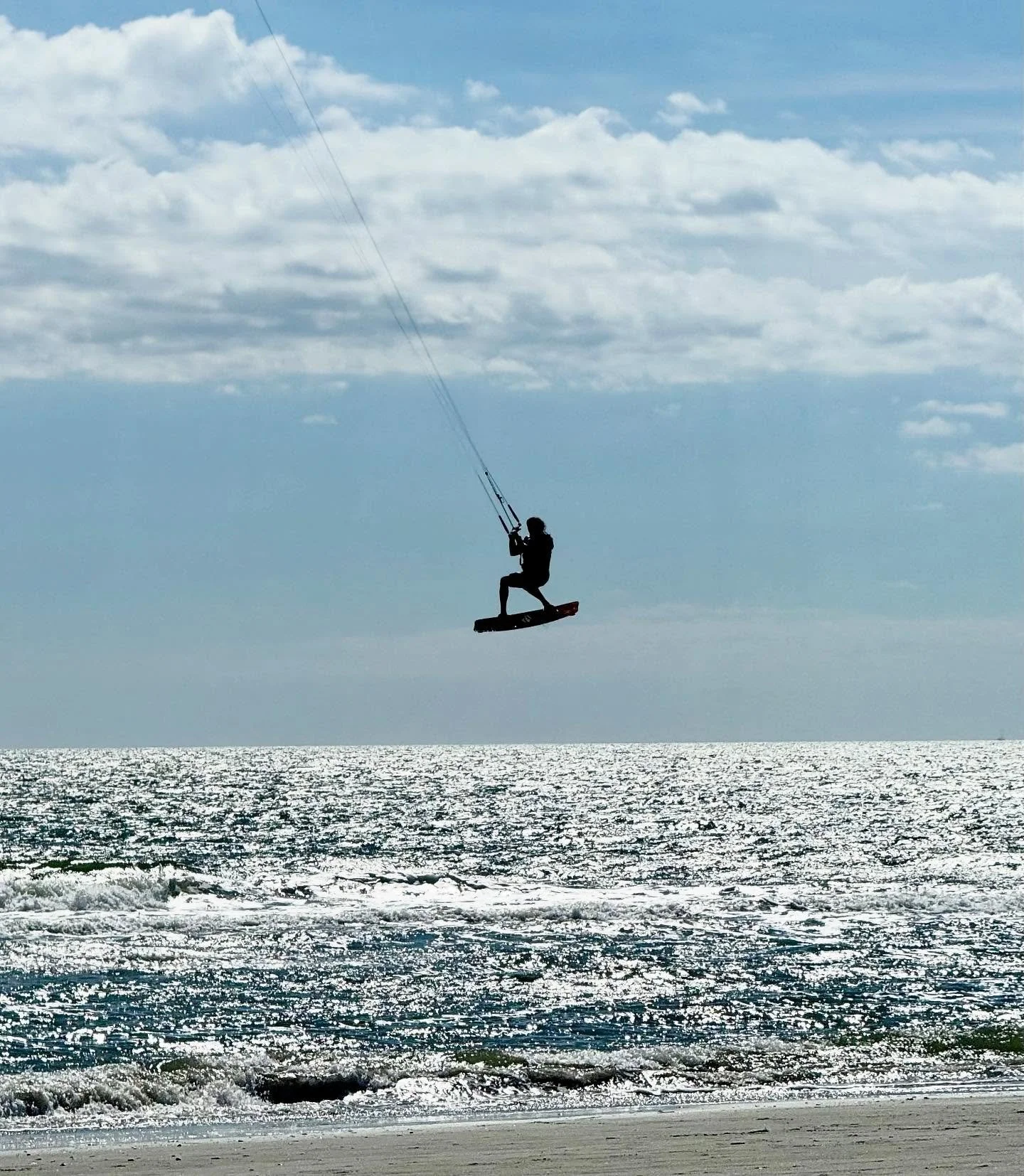 Great day on the beach today with temperatures around 80 and a southwest breeze. The kite boarders were putting on a show…#beachdays #kiteboarders #show #lowcountry #sunday