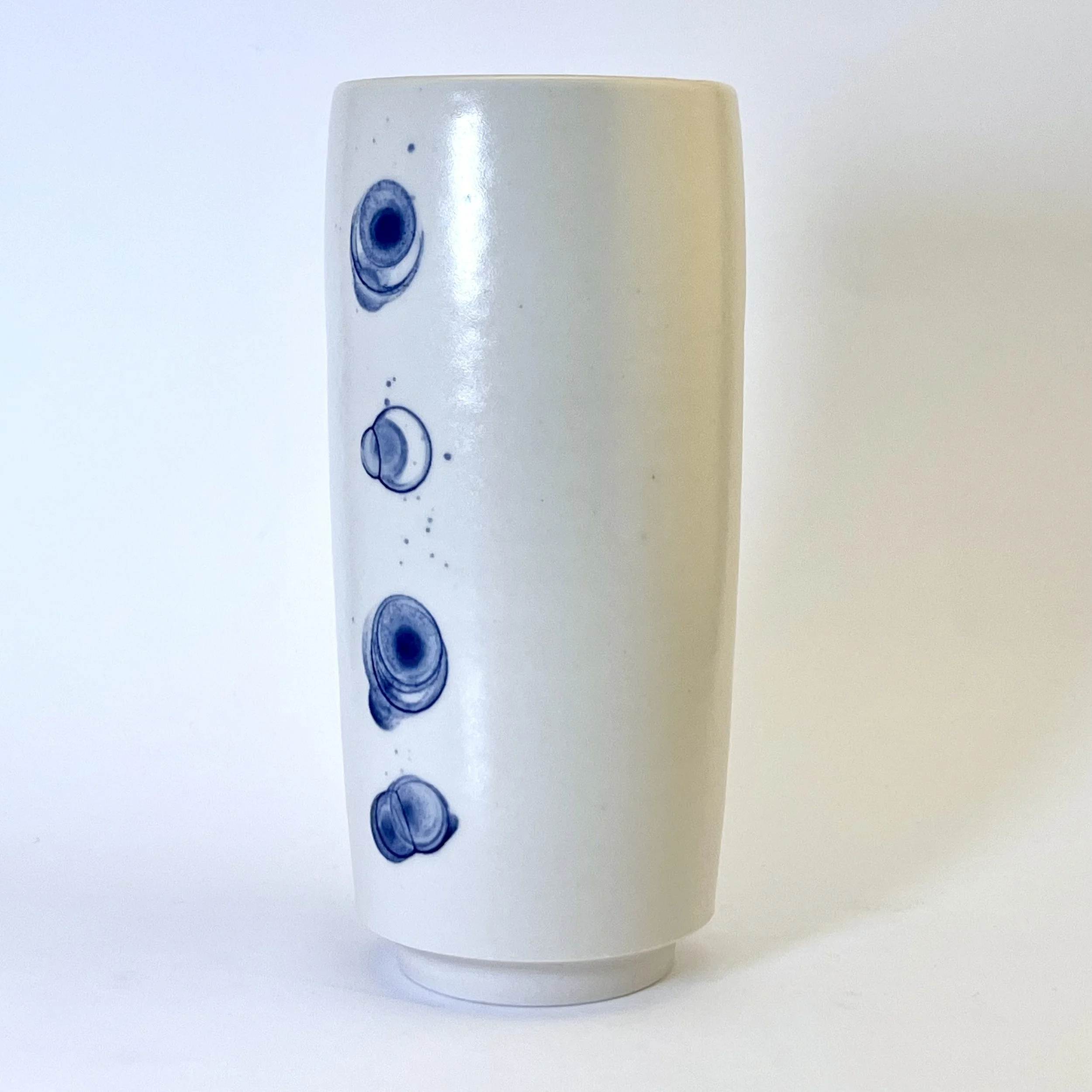 Medium Vase, Porcelain w. Cobalt decoration