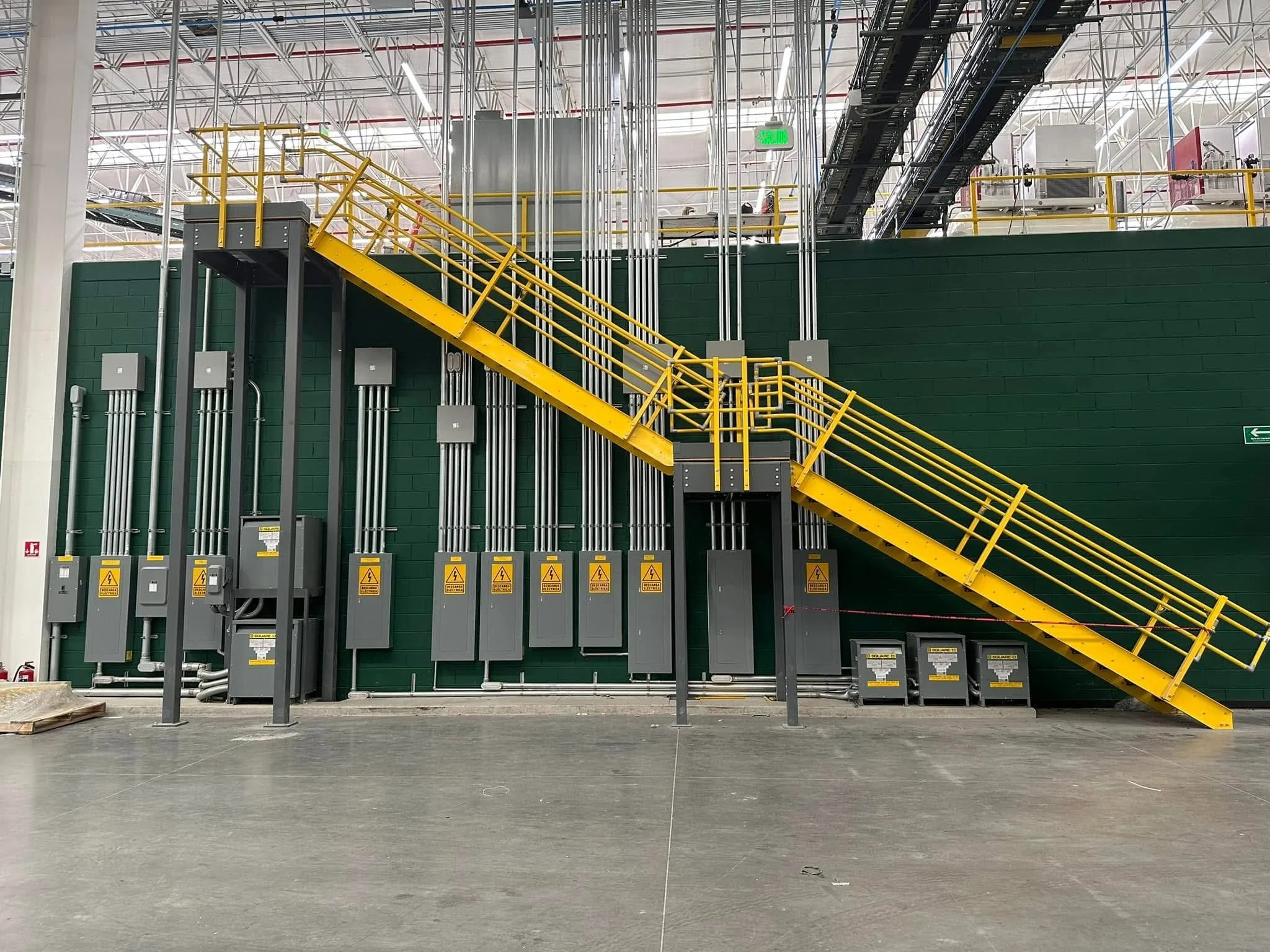 Tableros alumbrado, contactos, hvac, produccion.jpg