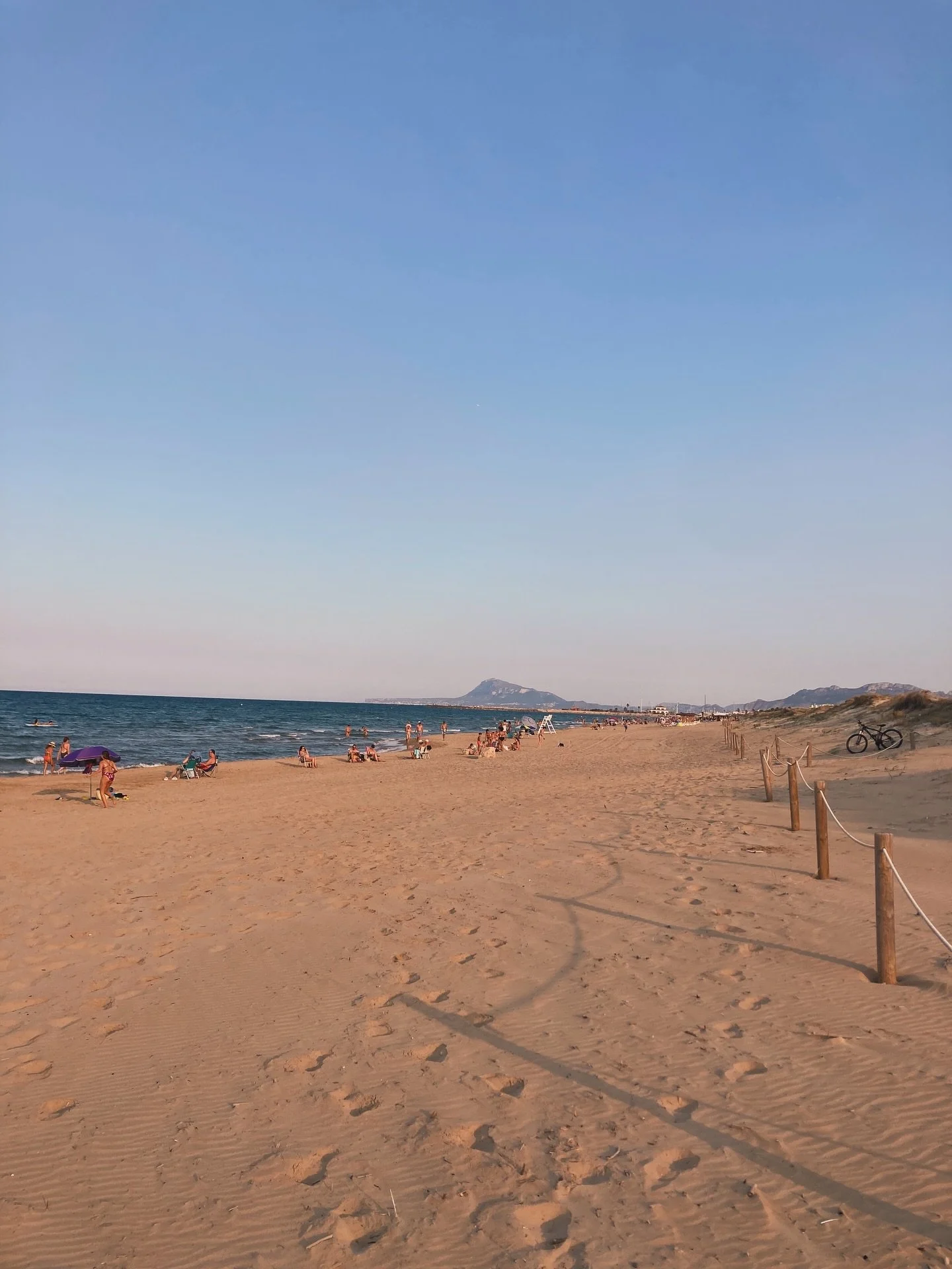 Beautiful afternoon on the best beach far and wide. 
Una tarde preciosa en la mejor playa de la zona.
#olivaplaya #oliva #olivavalencia #olivabeach #beach #playa