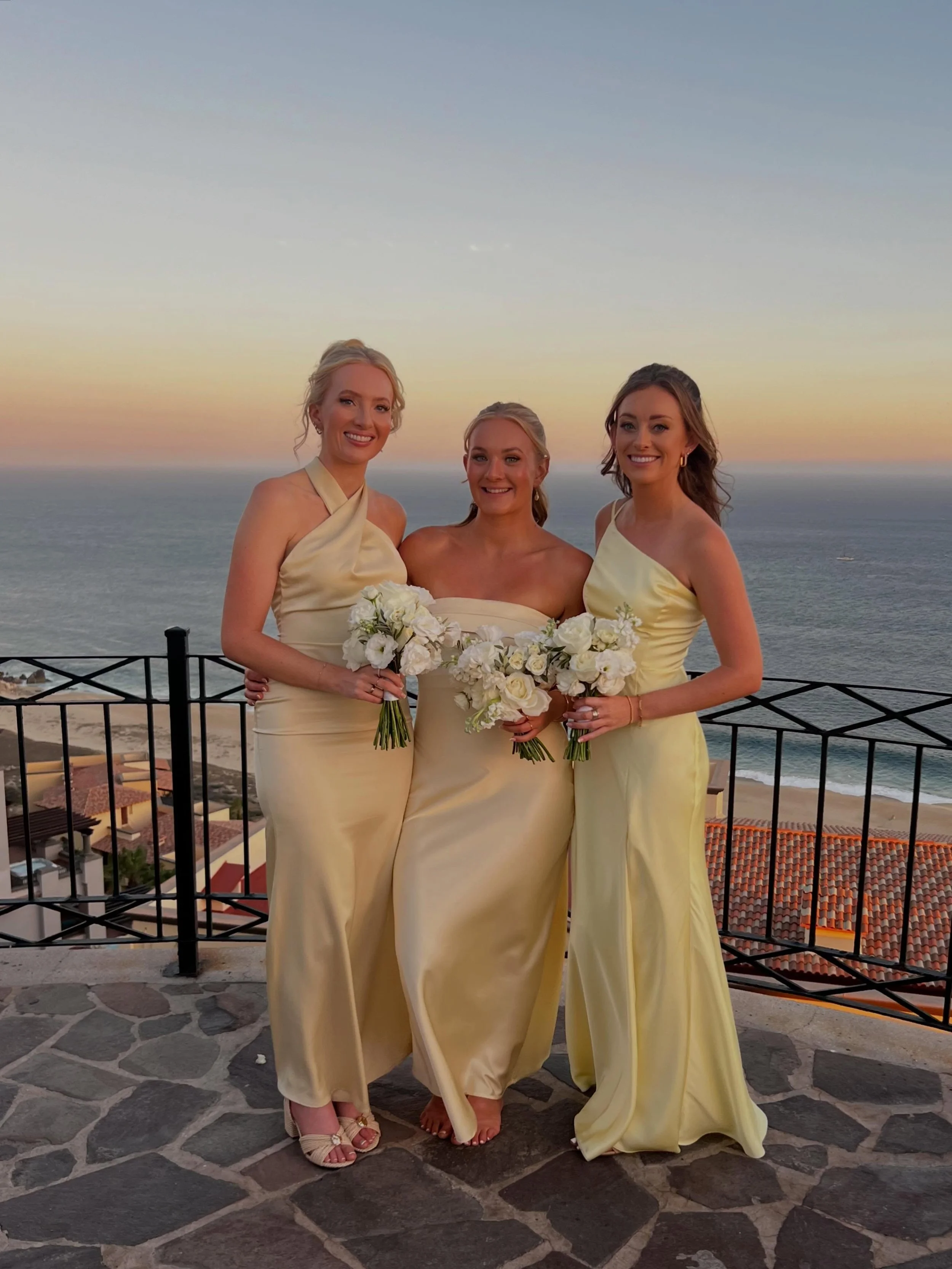 Booking your BRNZ with your besties &mdash; honestly, name a better pre-event ritual 🌶️🔥🌴

Cabo bridesmaid glows for Sienna, Pearl + Kylie ✨
golden tans ft. golden hour

Getting spray tans with your girls? Make it a BRNZ party 🤍
Mobile group tans