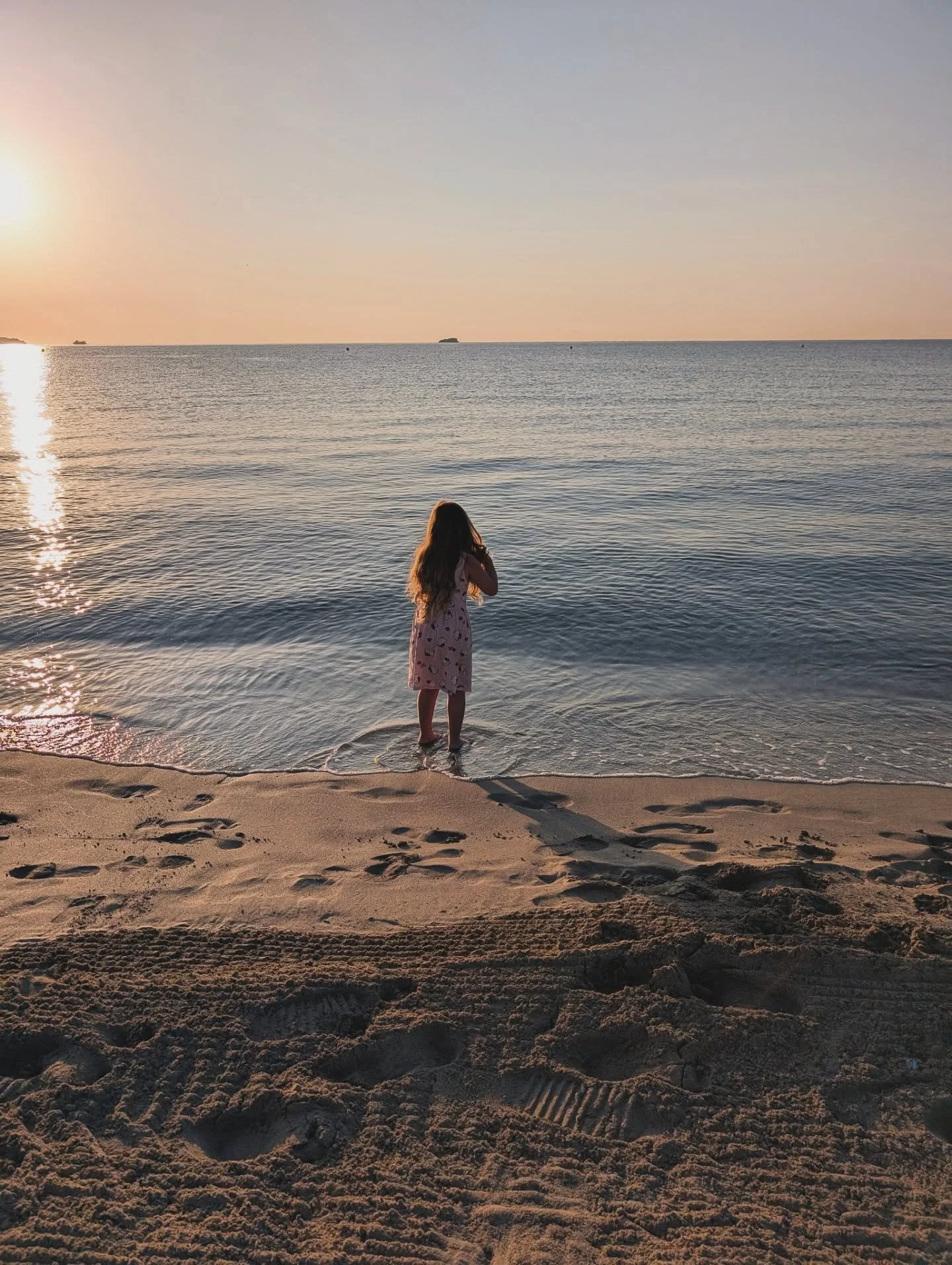 Back from holiday and just wanted to share this little core memory with Lily. I woke her up for sunrise one morning so we could sneak off to go hunting for shells and have a little morning snack on the beach together. Her tired but happy little face,