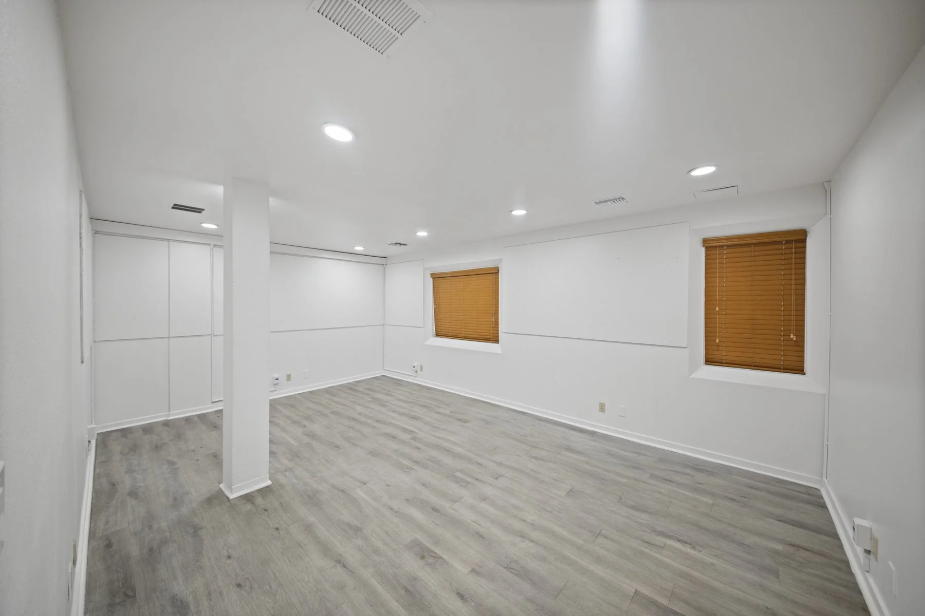 C1_Office2.jpg