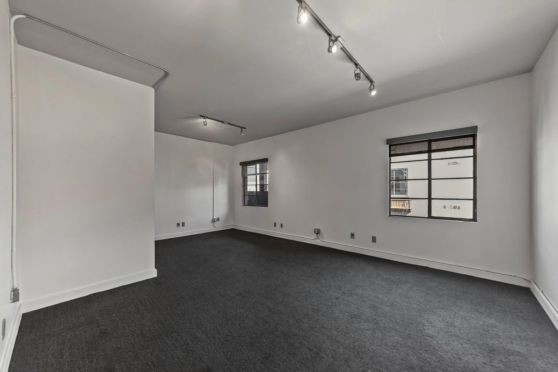 B2 Office.jpg