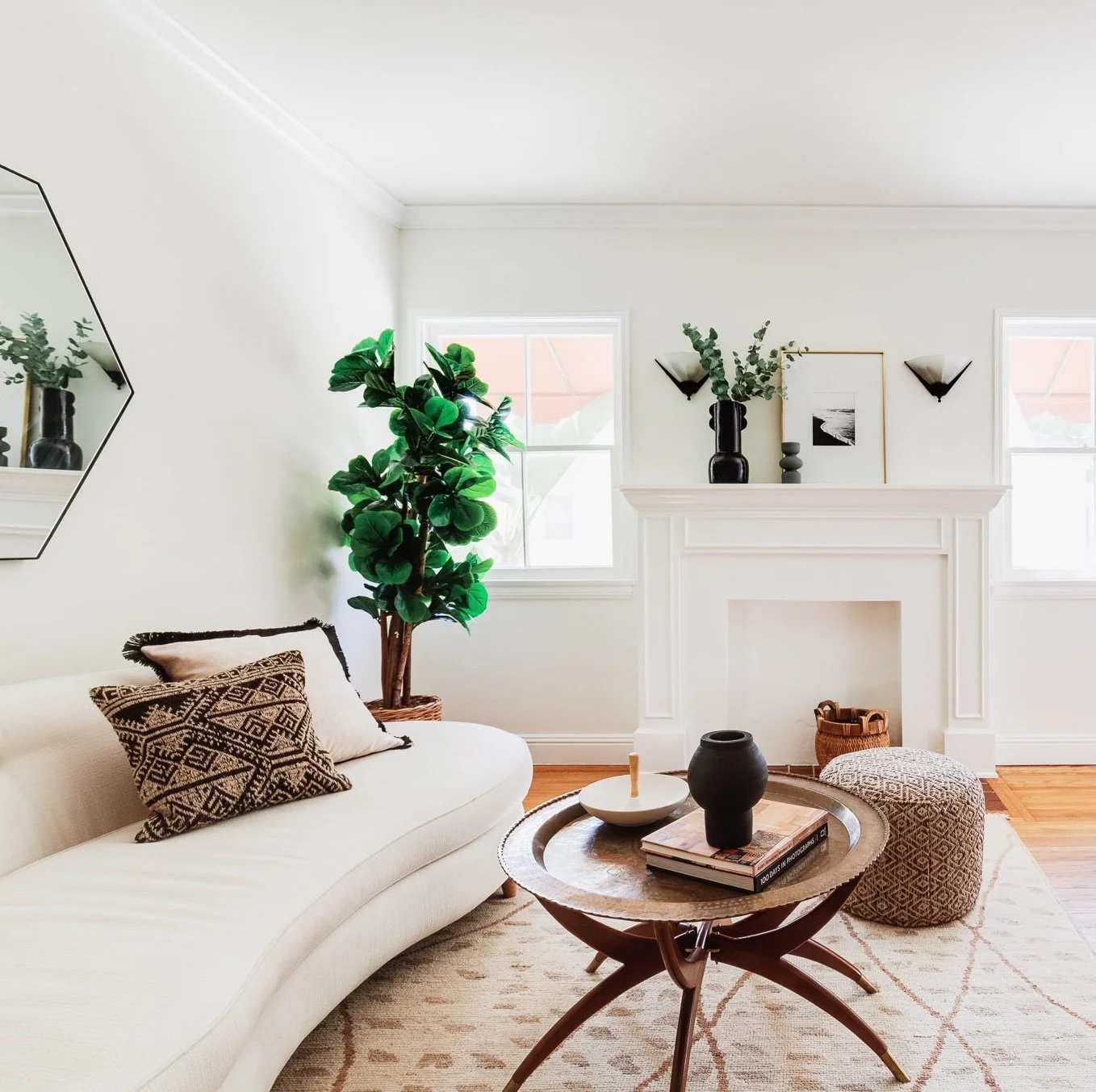 52-web-or-mls-636-n-gardner-st CROP.jpg