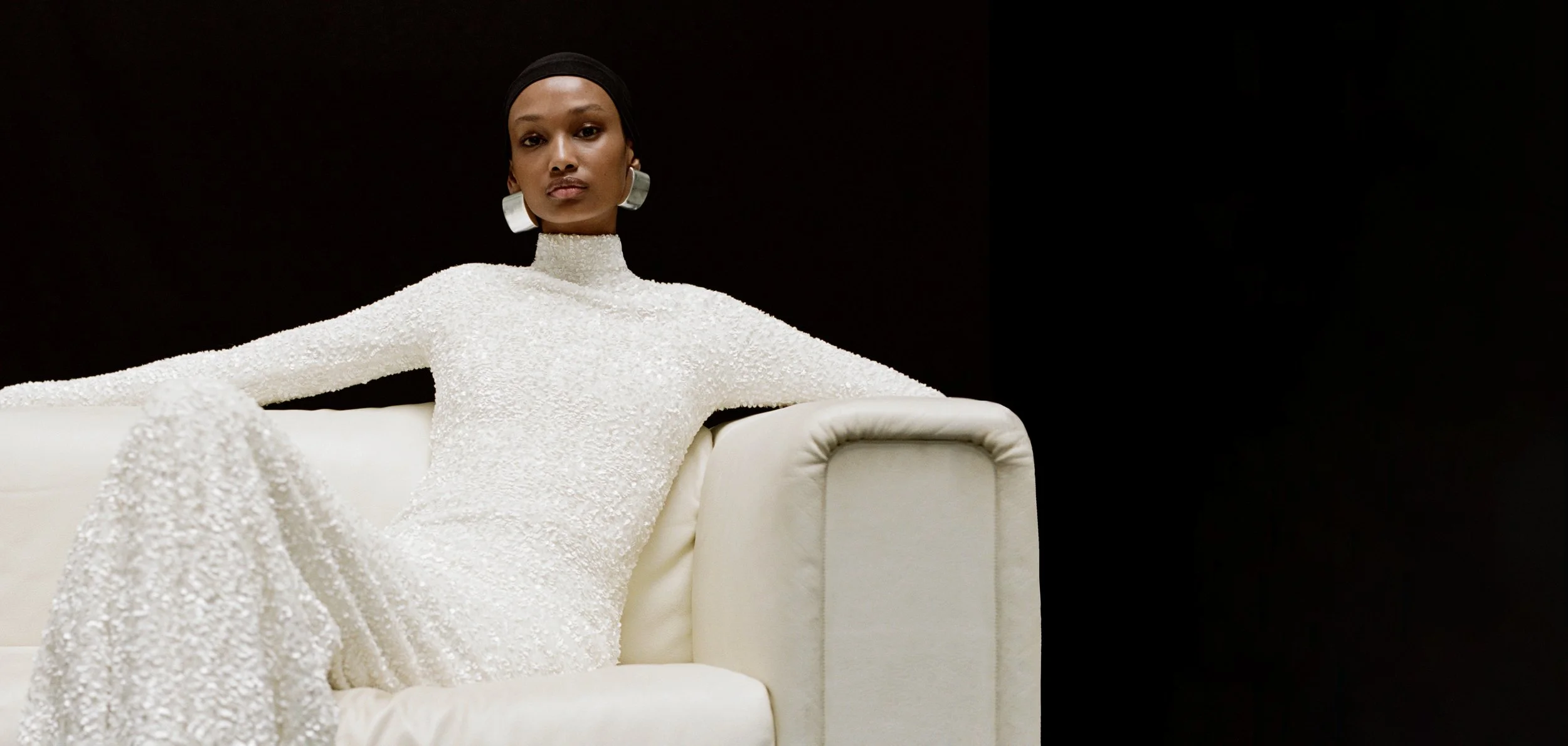 MO25_HolidayRTWCampaign_Davit_11 (1).jpg