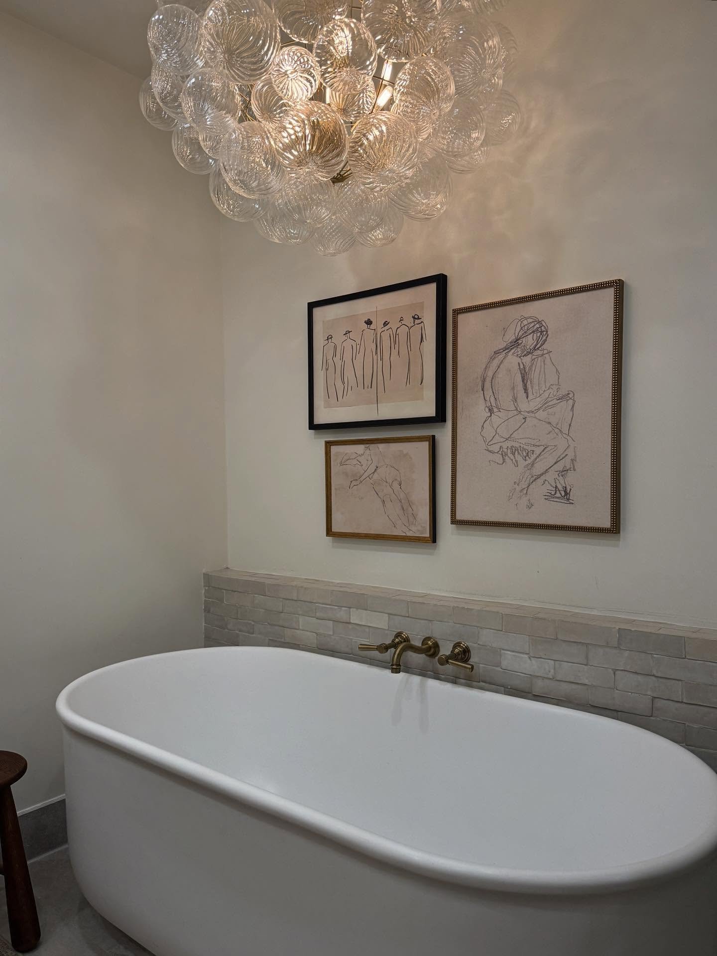 Pro tip: It&rsquo;s totally acceptable to lower a chandelier over a freestanding tub. In fact, it&rsquo;s the secret no one talks about. When a fixture hangs too high, it disconnects from the moment and the whole scene falls a little&hellip; flat.

D