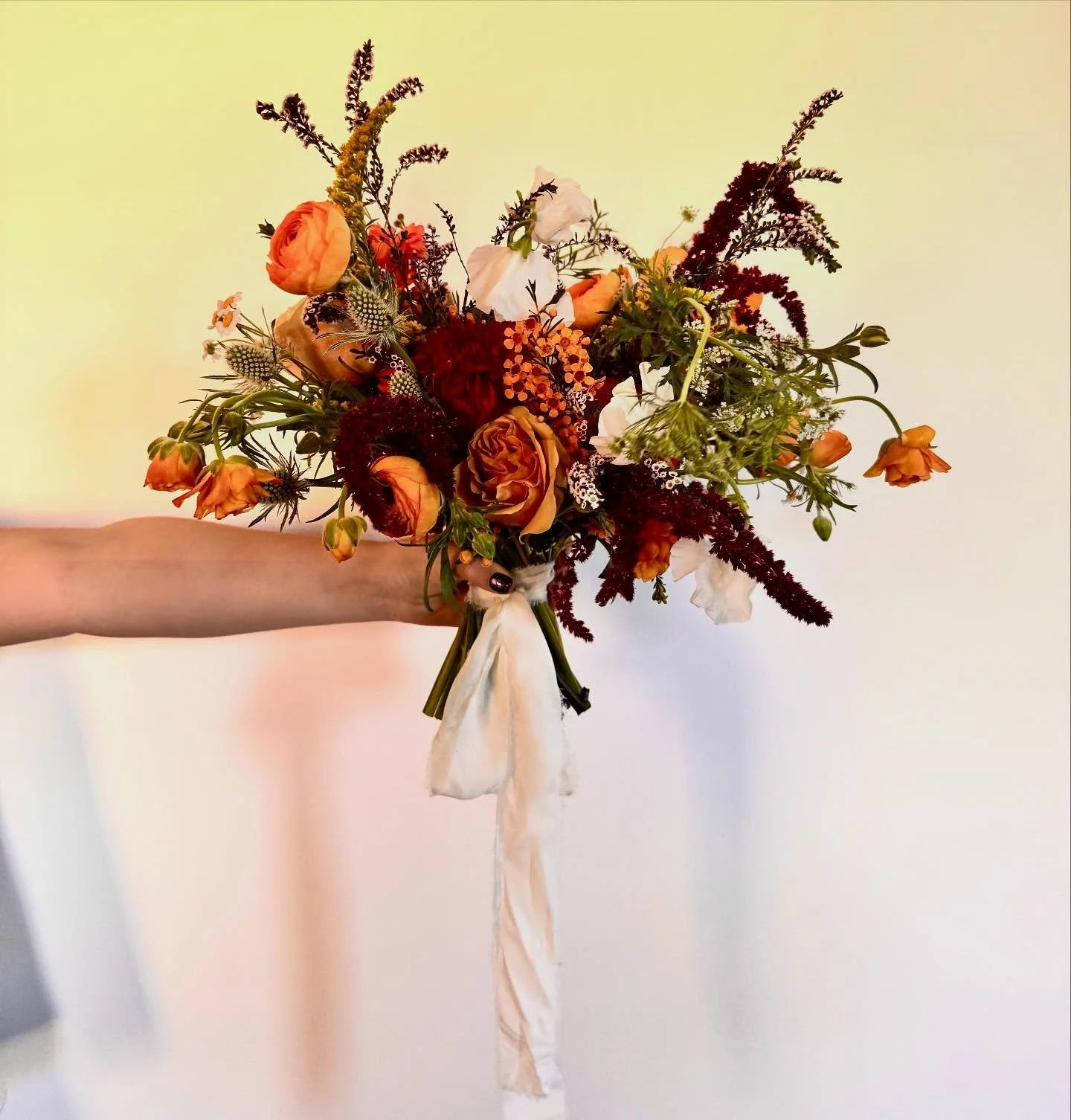 Wild + Warm. An Autumn bouquet for C. 
#evangelineandco #bridalbouquet #wildflowers #autumn #ohiocity