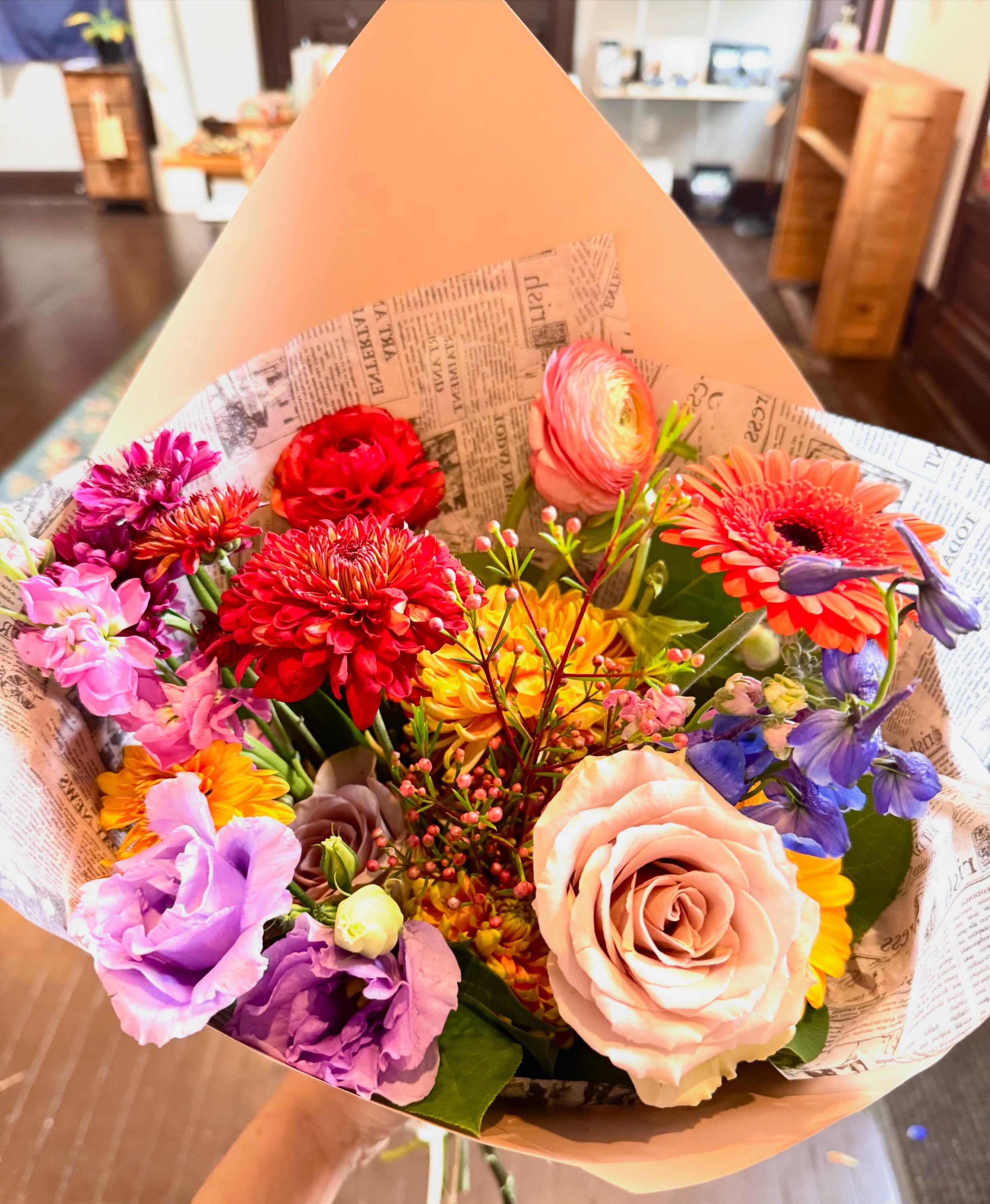 🌈 Happy Pride Month! 🌈

At Evangeline &amp; Co., we believe flowers are for everyone, love is for everyone, and everyone deserves to be celebrated exactly as they are.

This month and every month, we honor the LGBTQ+ community; their joy, resilienc