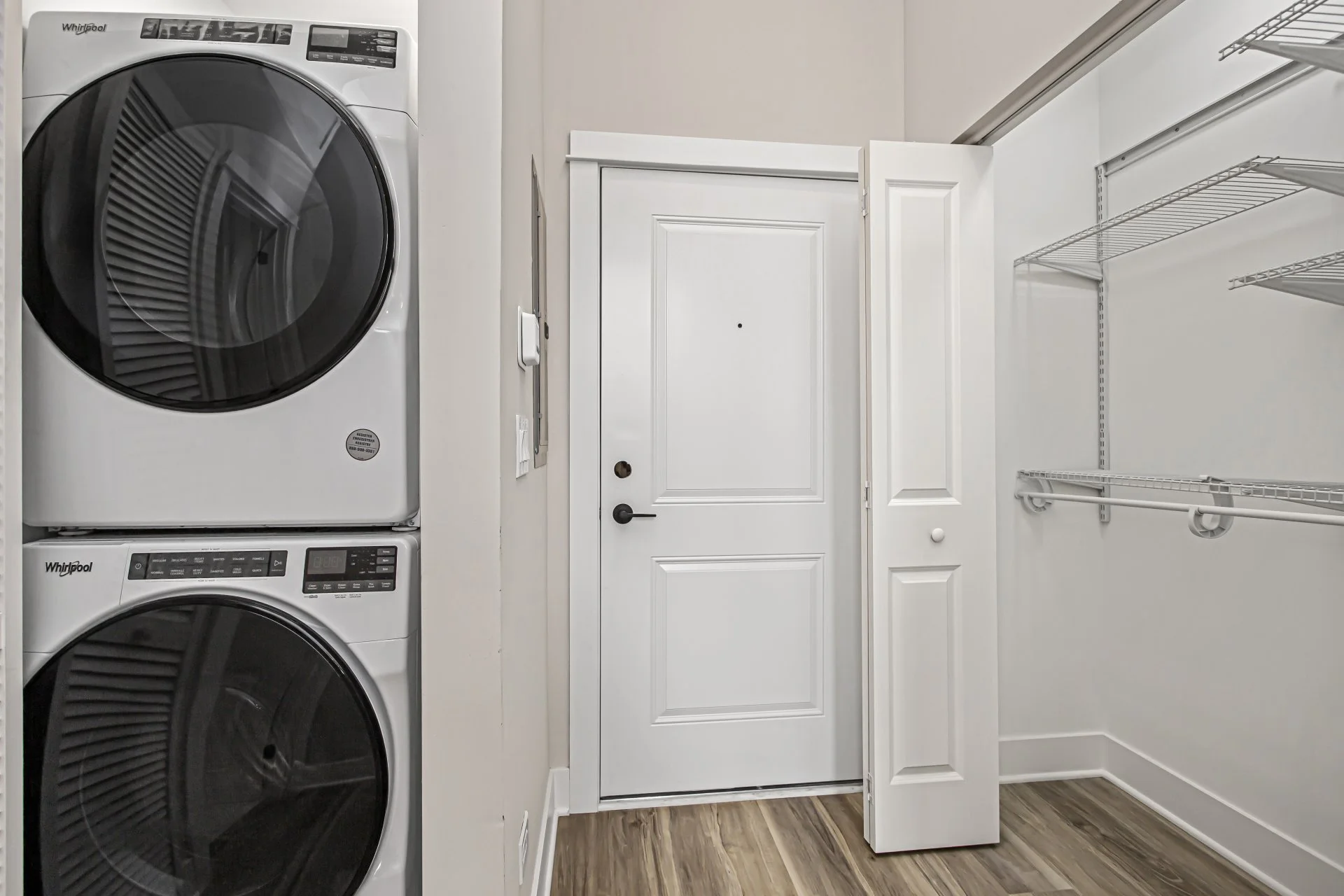 011_hdr_v493216_1laundry2.jpg