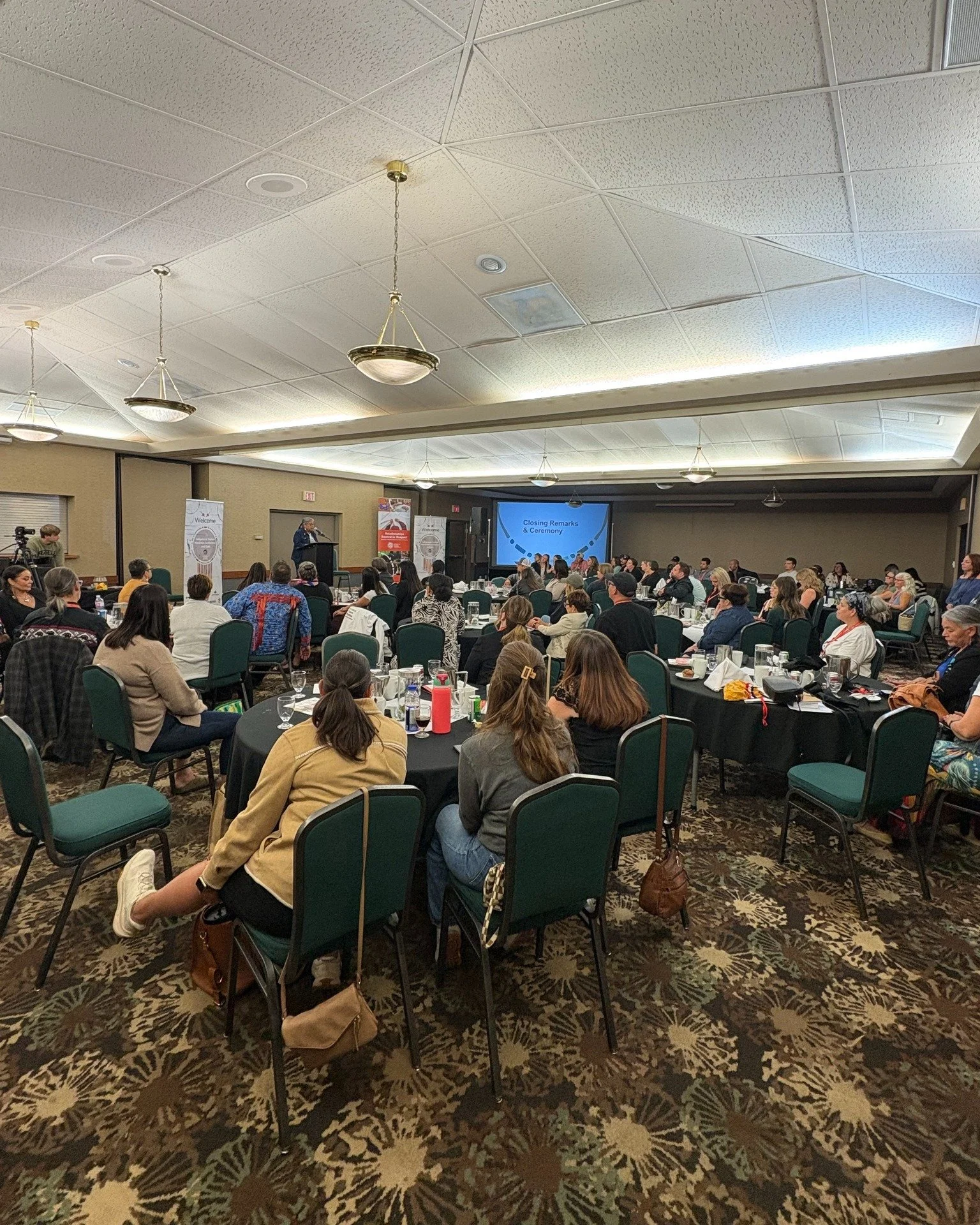 Your spreadsheet is impressed. Your attendees might not be.

Because a beautiful agenda can still create a terrible event.

I see it all the time. Welcome at 9, keynote at 9:15, break at 10:30. Every minute accounted for, everything looking polished 