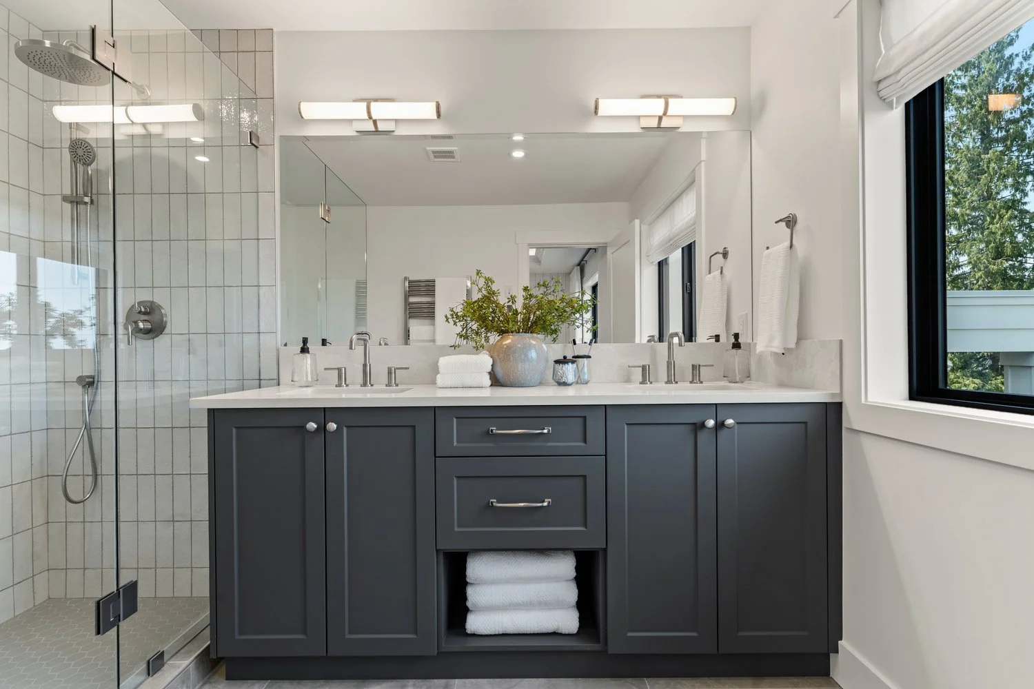 SWR-Lot 25-Master Bathroom.jpg