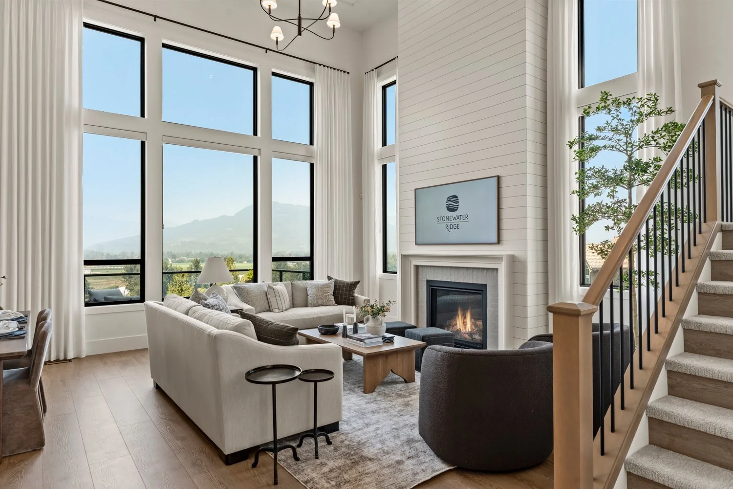 SWR-Lot 25-Graet Room.jpg