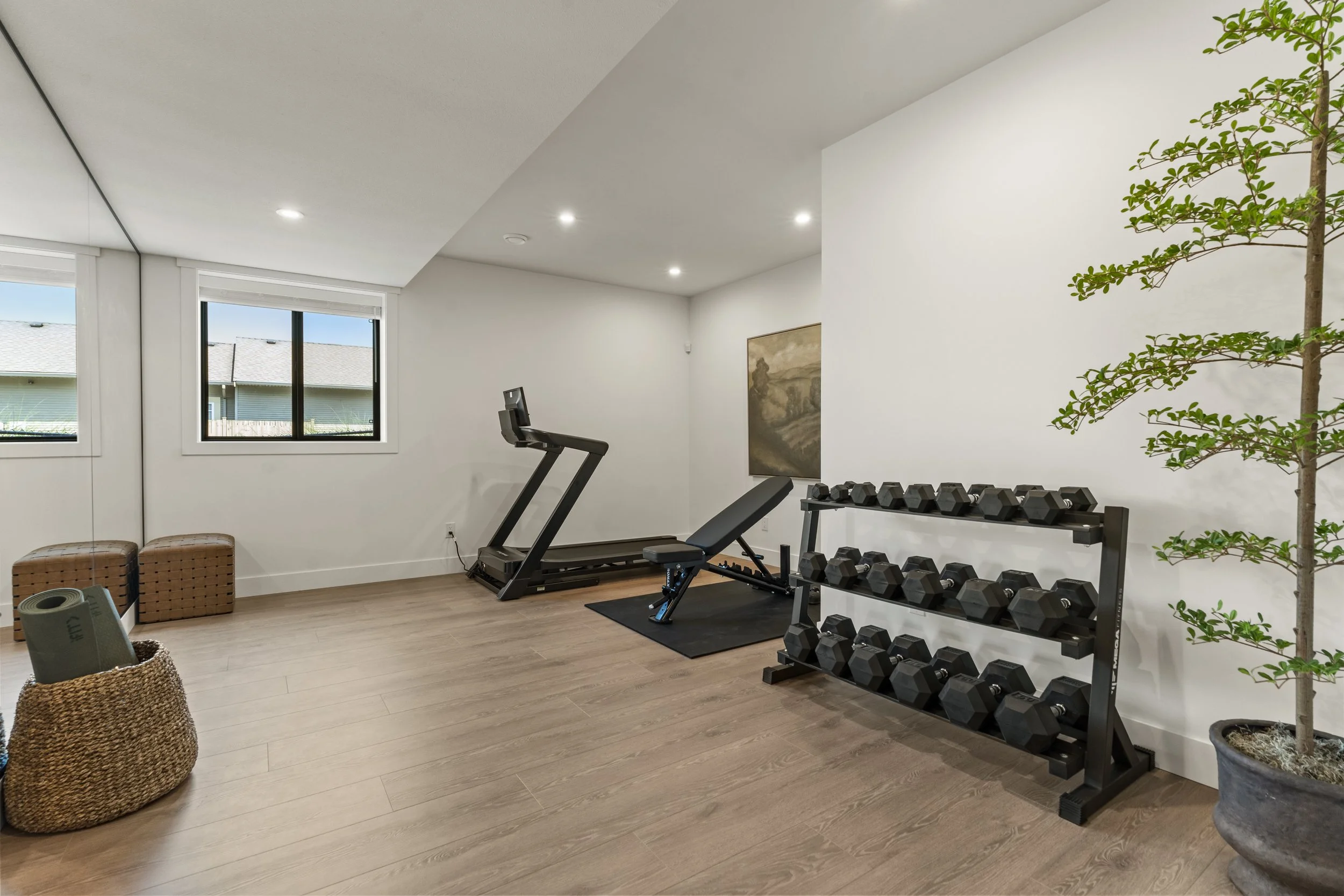 SWR-Lot 25-Flex Room.jpg