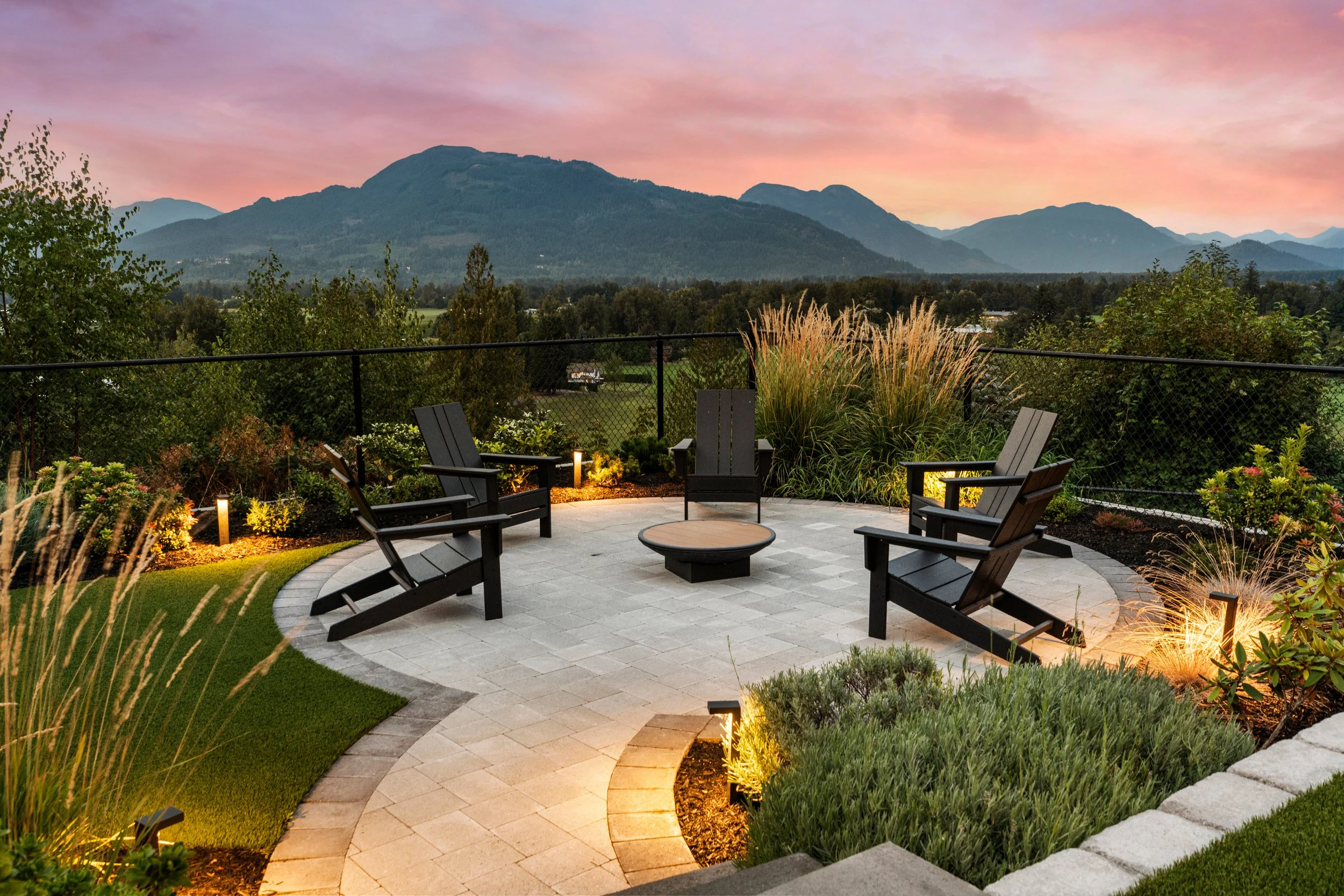 SWR-Backyard-Sitting-Area-With-Sunset-View.jpg