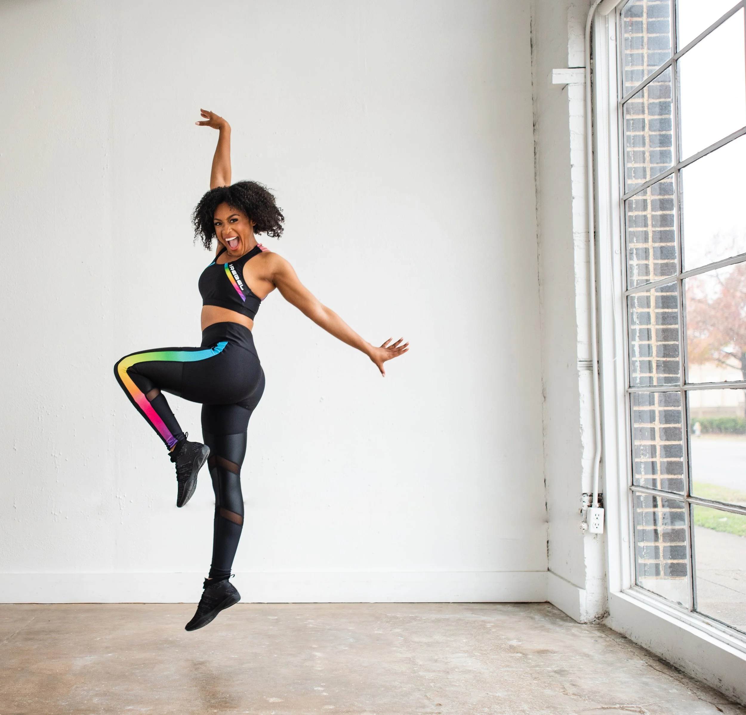 -mao strappy sports bra in rainbow miss america-0508 (1).JPG