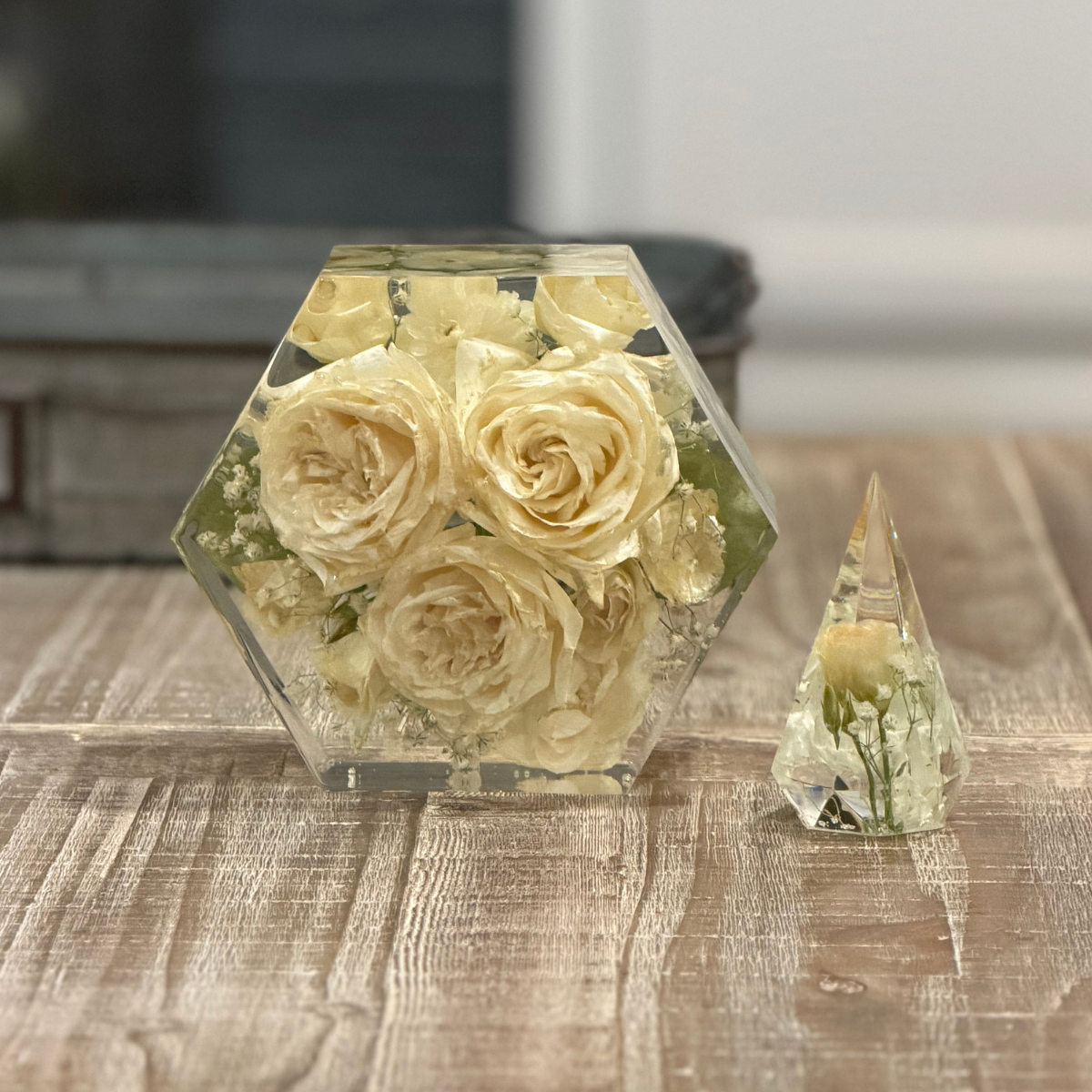 White rose hex and ring tree.png