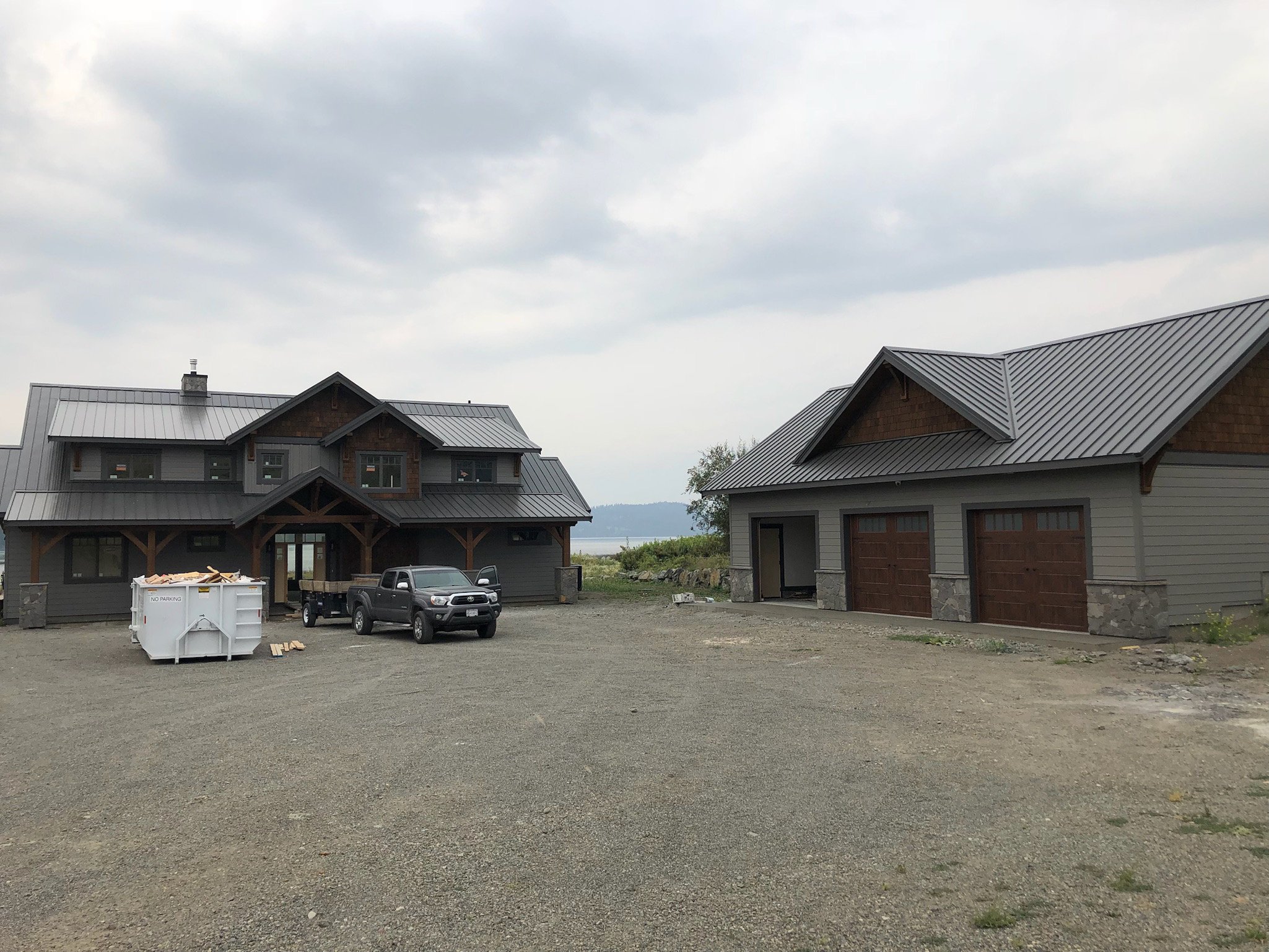 Stump Lake Front with Garage.jpeg