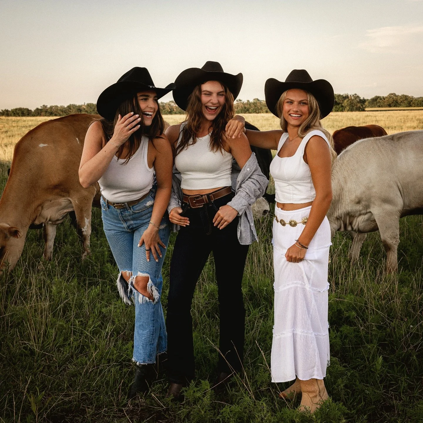 Cowgirl dreams and Tallow cream. Behind the scenes of our first branding shoot of MYSKIN.

#wichita #toxicfreeskincare #tallowskin #goodskin #organicskincareproducts #wichitawesome #tallowbalm #healthyskin #wichitamoms #lovemyskin #organicproducts
