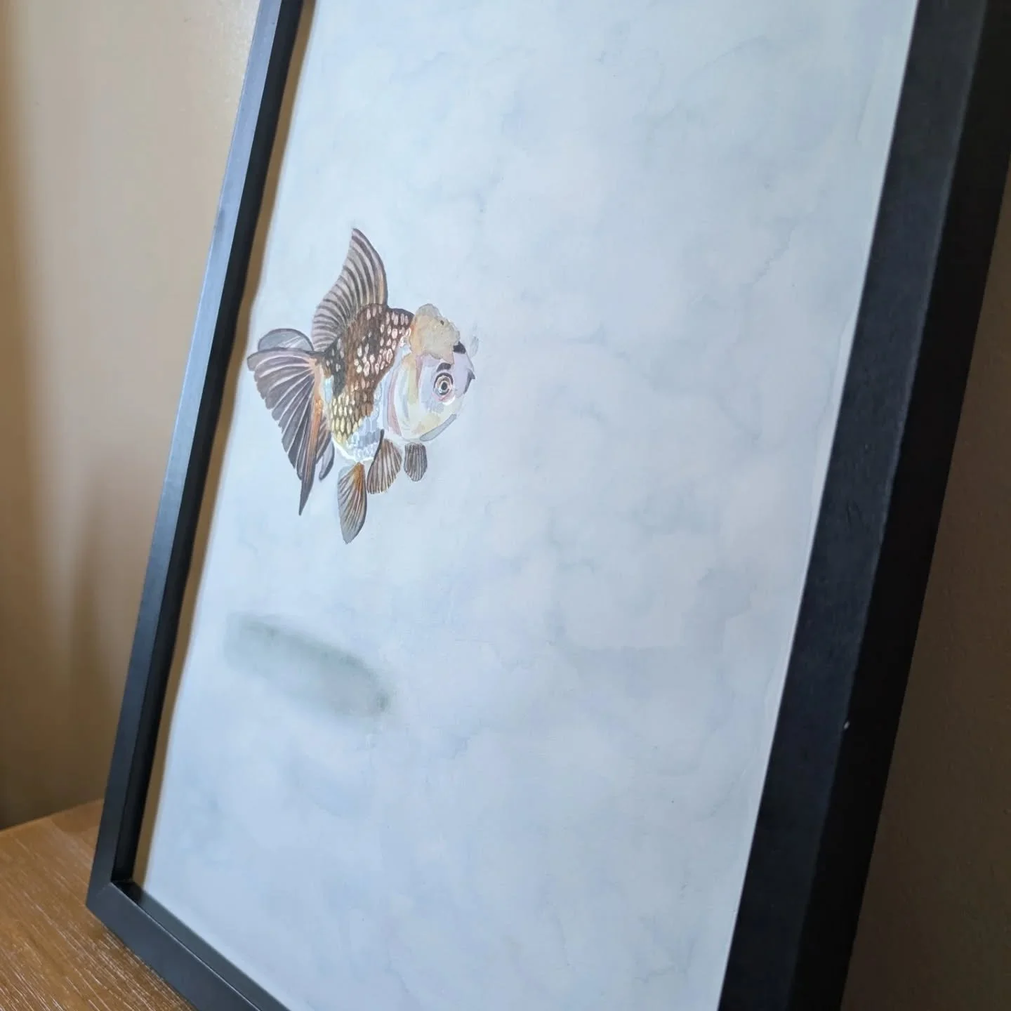 ✨ A little sparkle for those who look for it.

#goldfish #minimalism #watercolour #ink #metallic