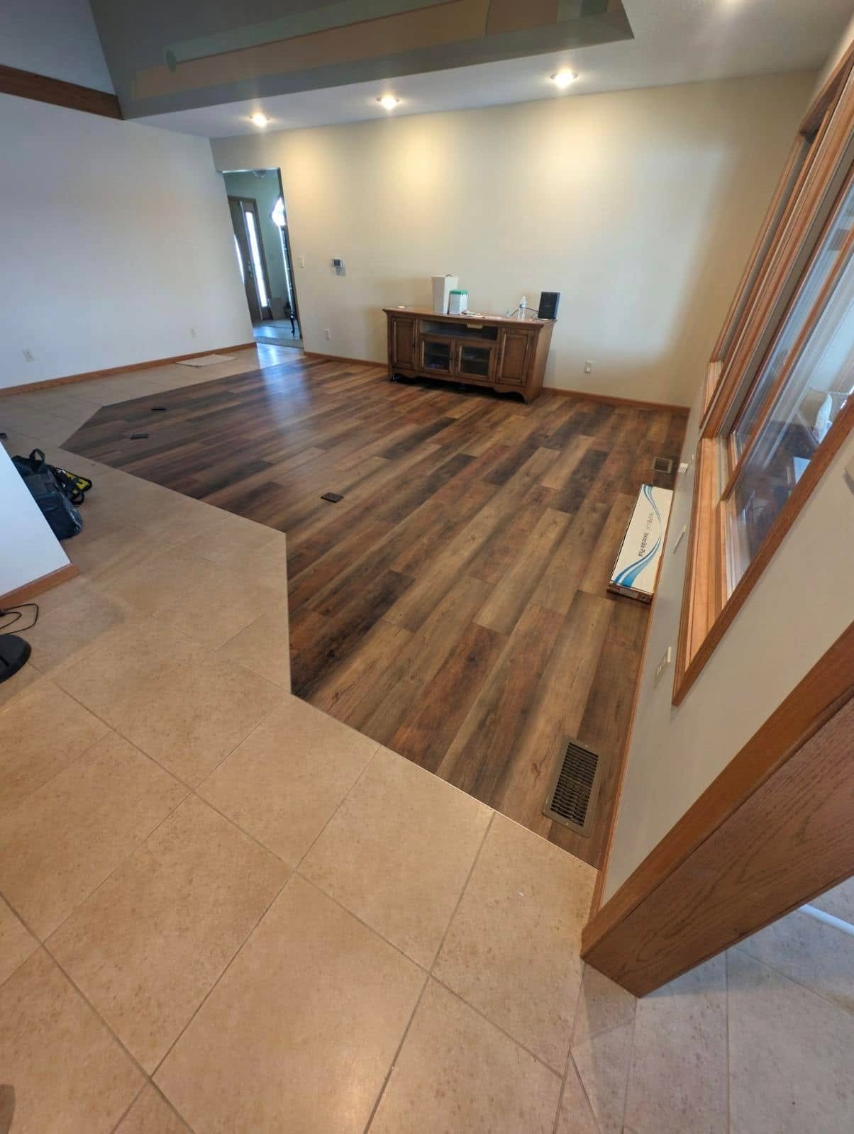 Another nice little project. 
Great job guys!