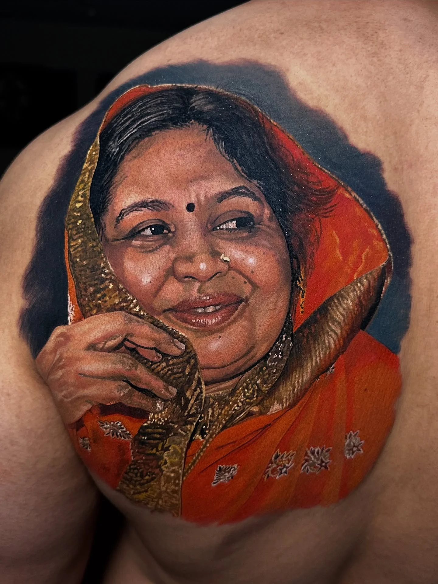 Photo of this portrait I did of @iamprateekyadav &lsquo;s mum! 
Done over 2 days 

Done using : @inkmachines @intenzetattooink @kwadron @h2oceanproteam @tattooarmourpro @gorillaglove @mdwipeoutz 

#explore #tattoo #tattooart #realism #realistictattoo