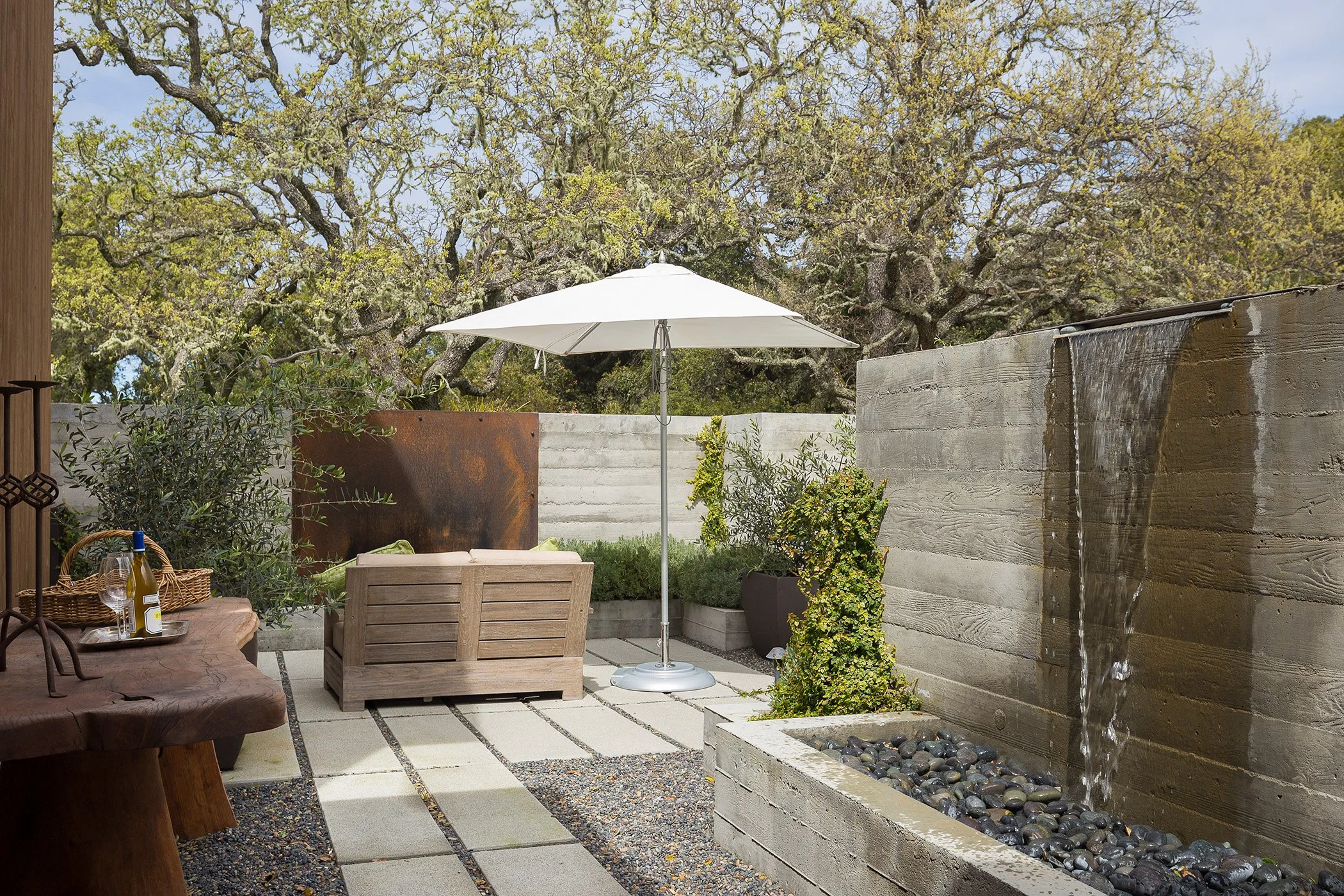 2-5 Red Tail Trace-3.jpg