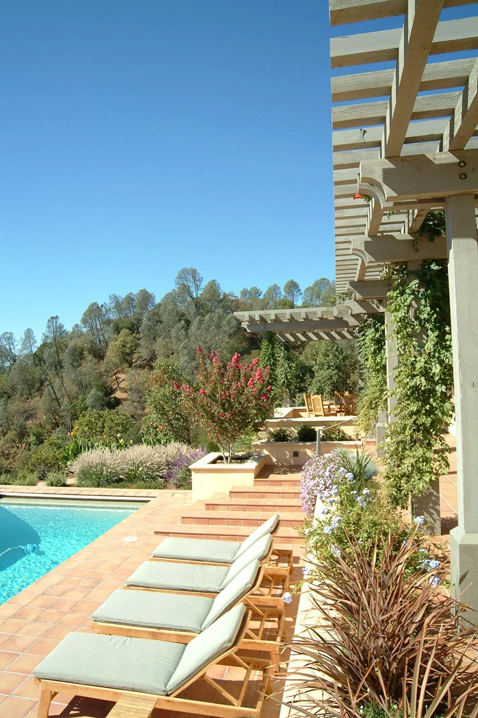 8 - Cloverdale Residence.jpg