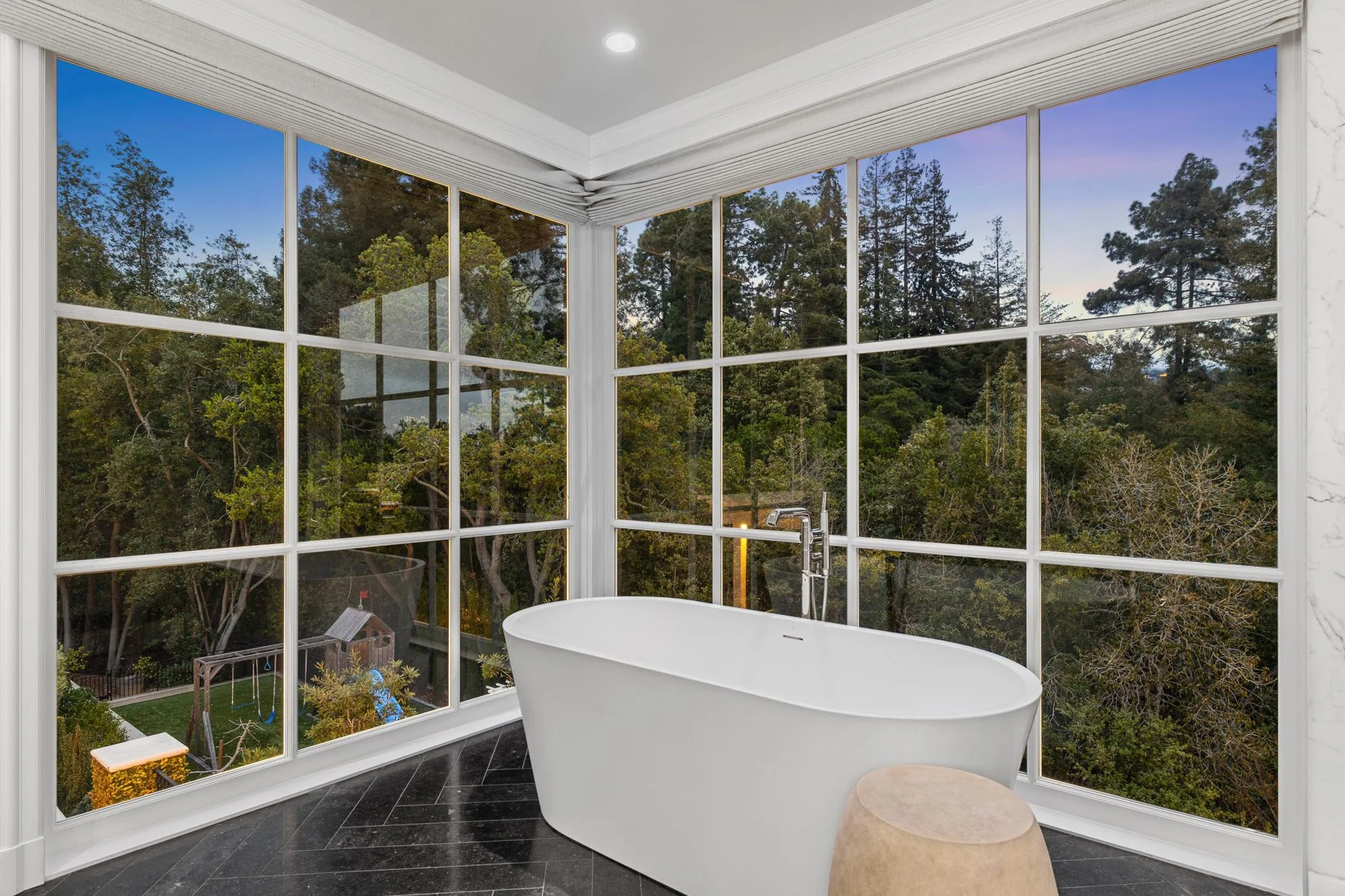 6 010-345-hampton-road.63320-1.plic.005-345-hampton-road.63320.ptw.005.web.jpg