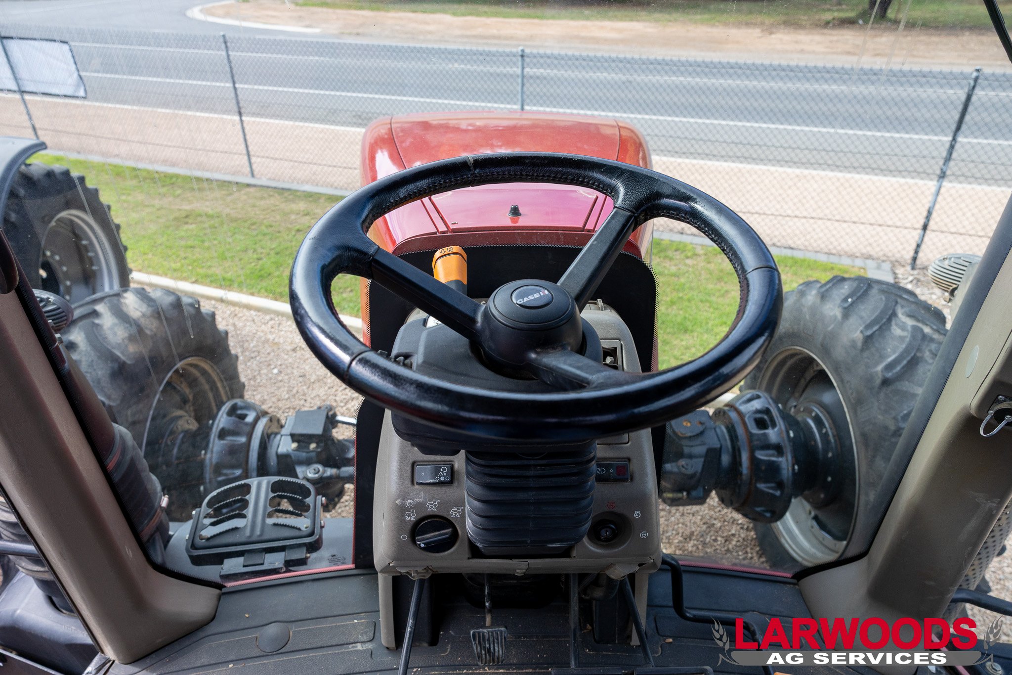 2017 CASE IH Case IH Magnum Rowtrac 380-8.jpg