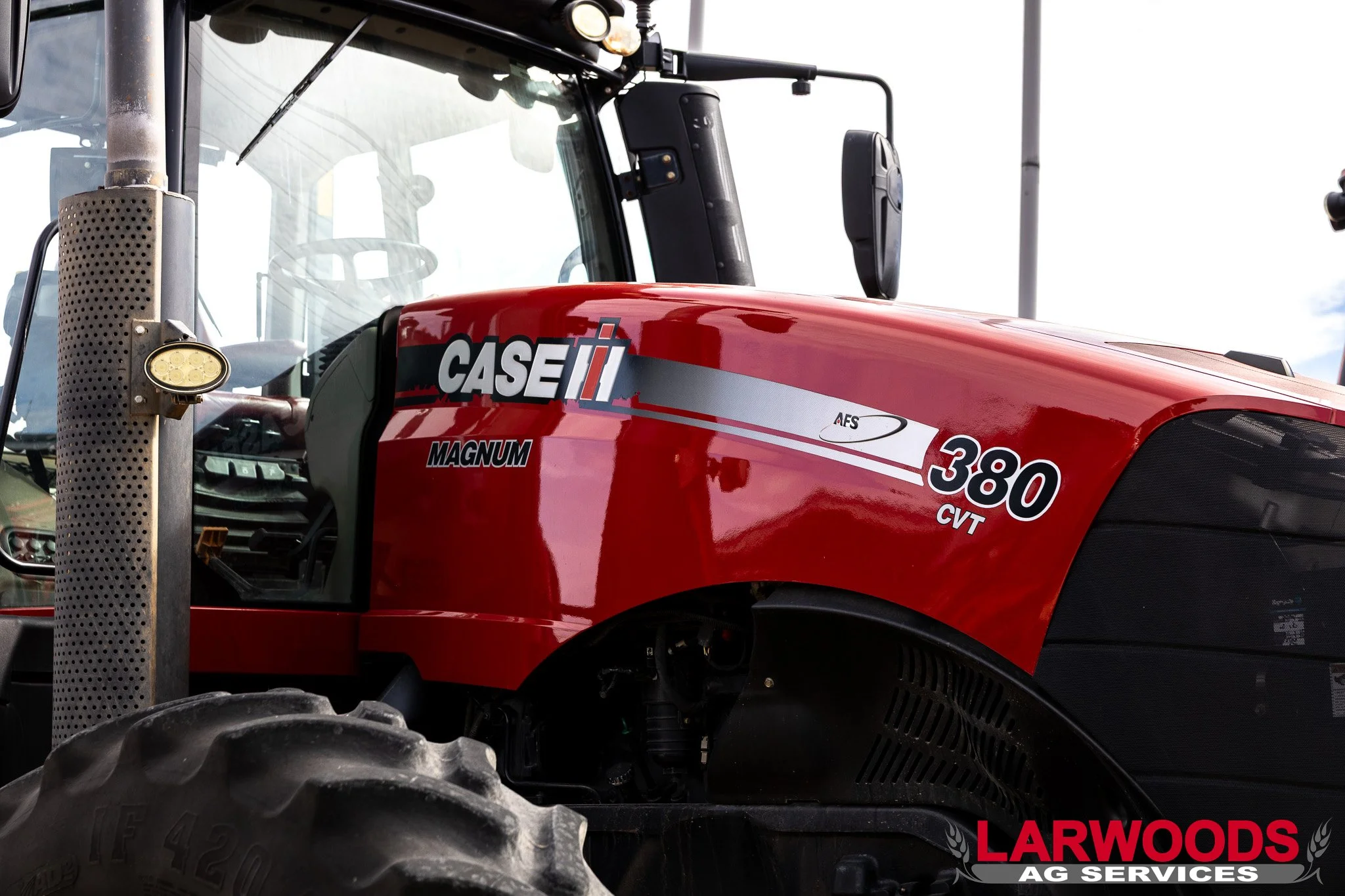 2017 CASE IH Case IH Magnum Rowtrac 380-1.jpg