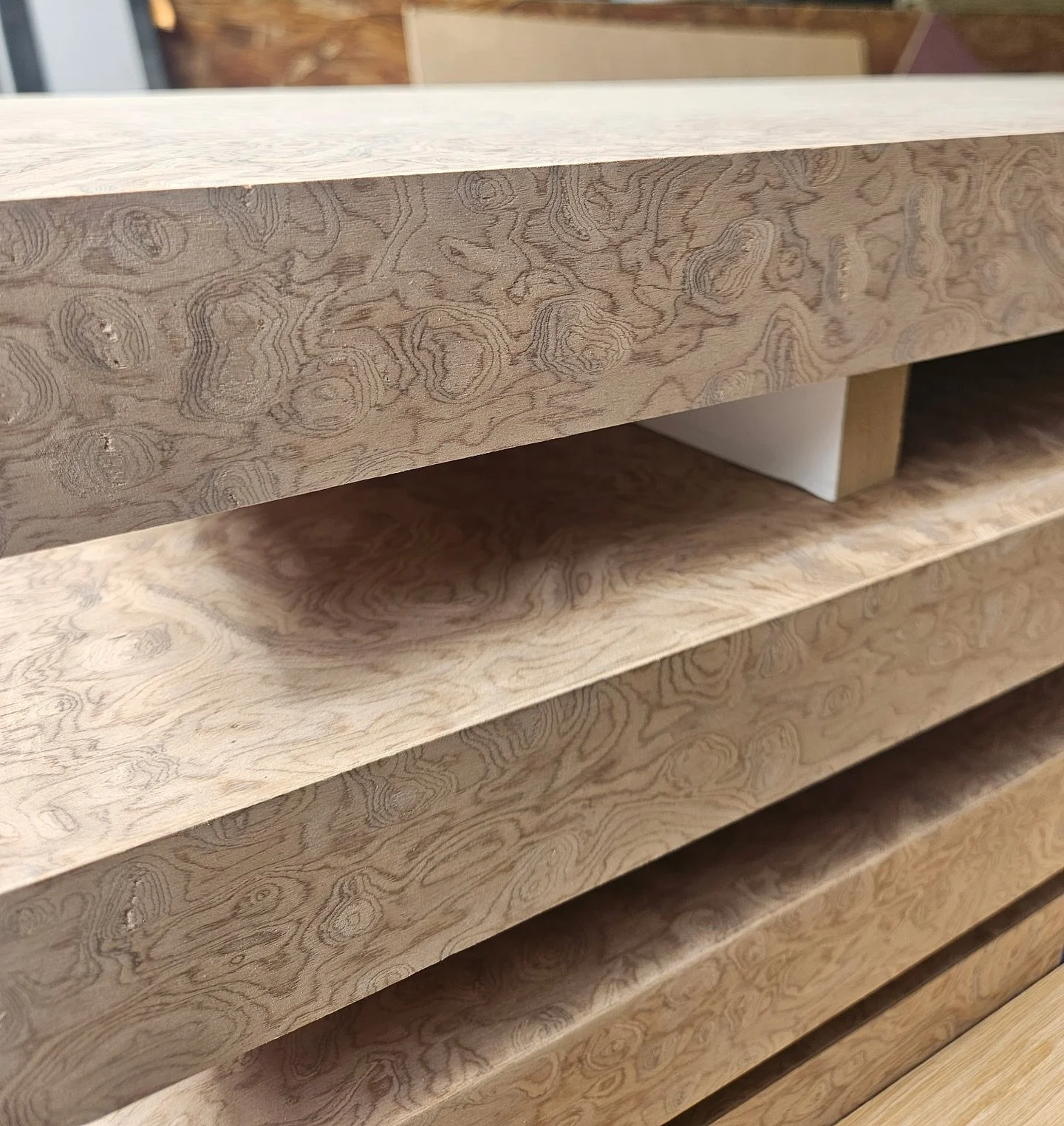 Work in progress on the Sag Harbor project with @sg_fine_cabinetry 

#hamptonsinteriors #minibardesign #finecabinetry #customminibar #bigmolluskenergy