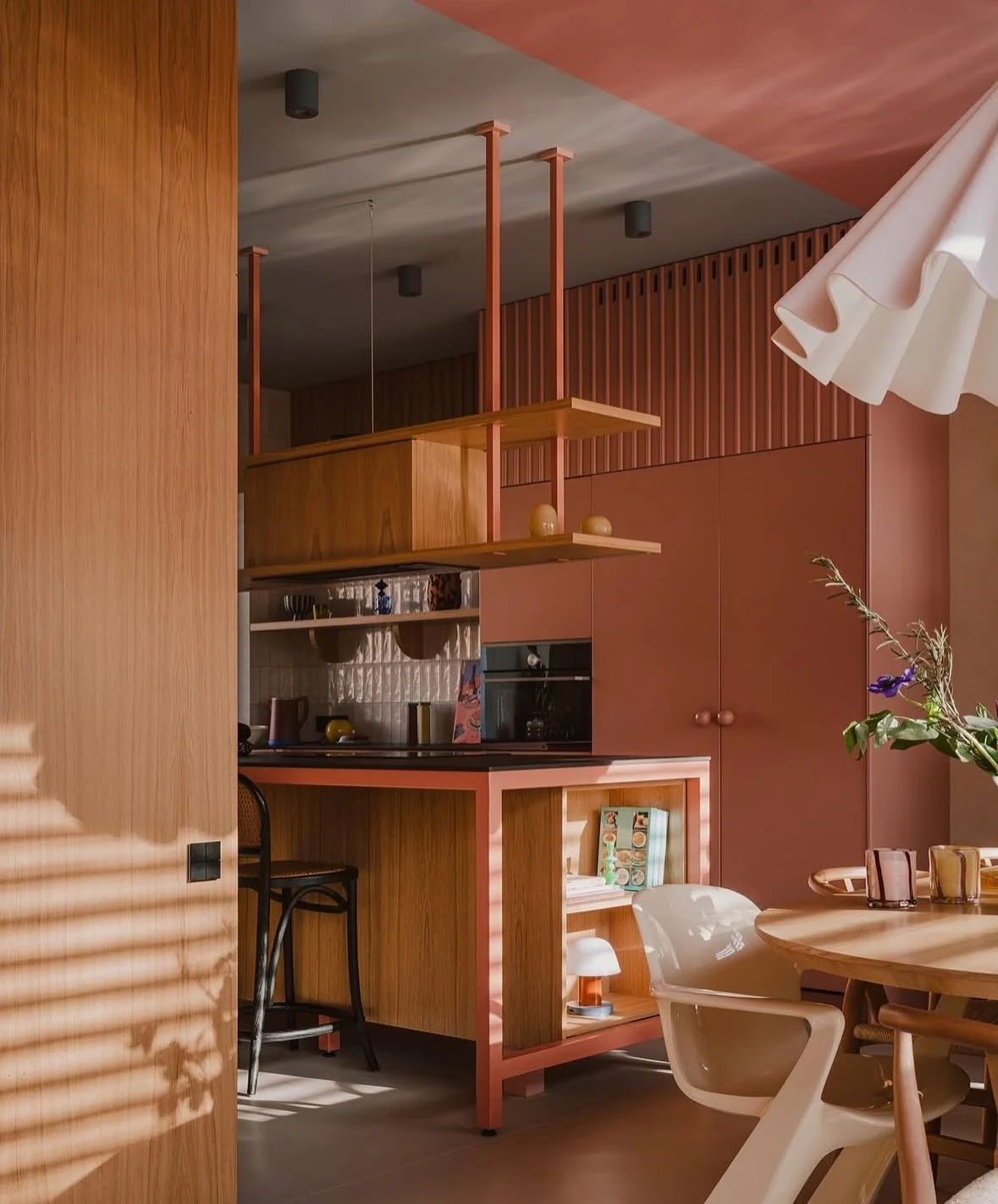 Lost in the details of these perfect interiors by @craft_of_interior 

#interiordesign #inspiration #materialdesign #colorfulinteriors